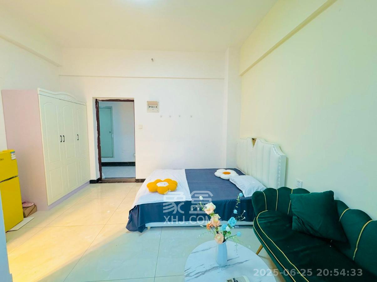 裕天国际商汇中心 1室0厅1卫 1300.0元/月 裕天国际商汇中心 1室0厅1卫 1300.0元/月室内图