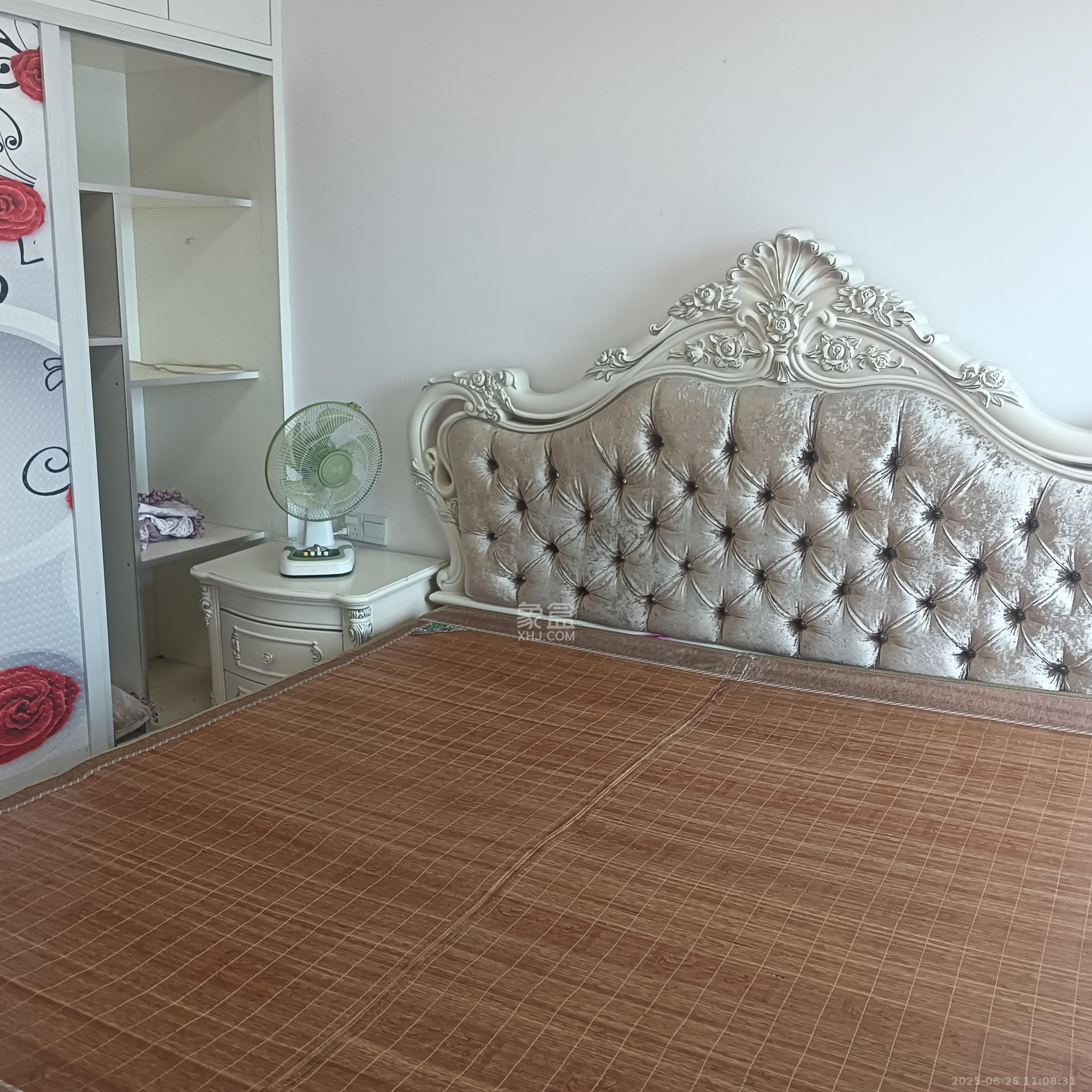 水木华麓  2室2厅1卫    2300.0元/月 水木华麓  2室2厅1卫    2300.0元/月室内图