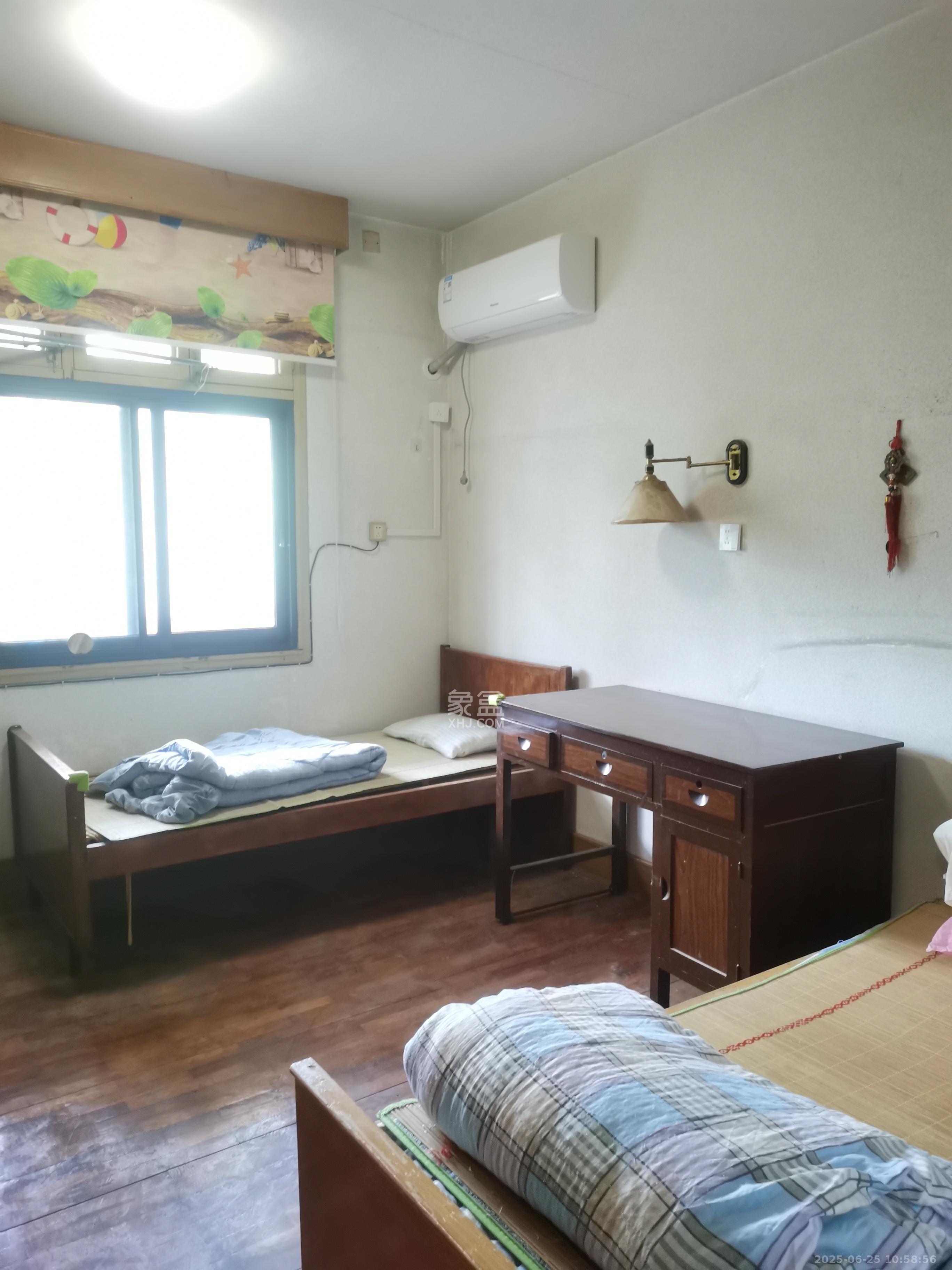 林业厅宿舍  3室2厅1卫   2100.00元/月室内图