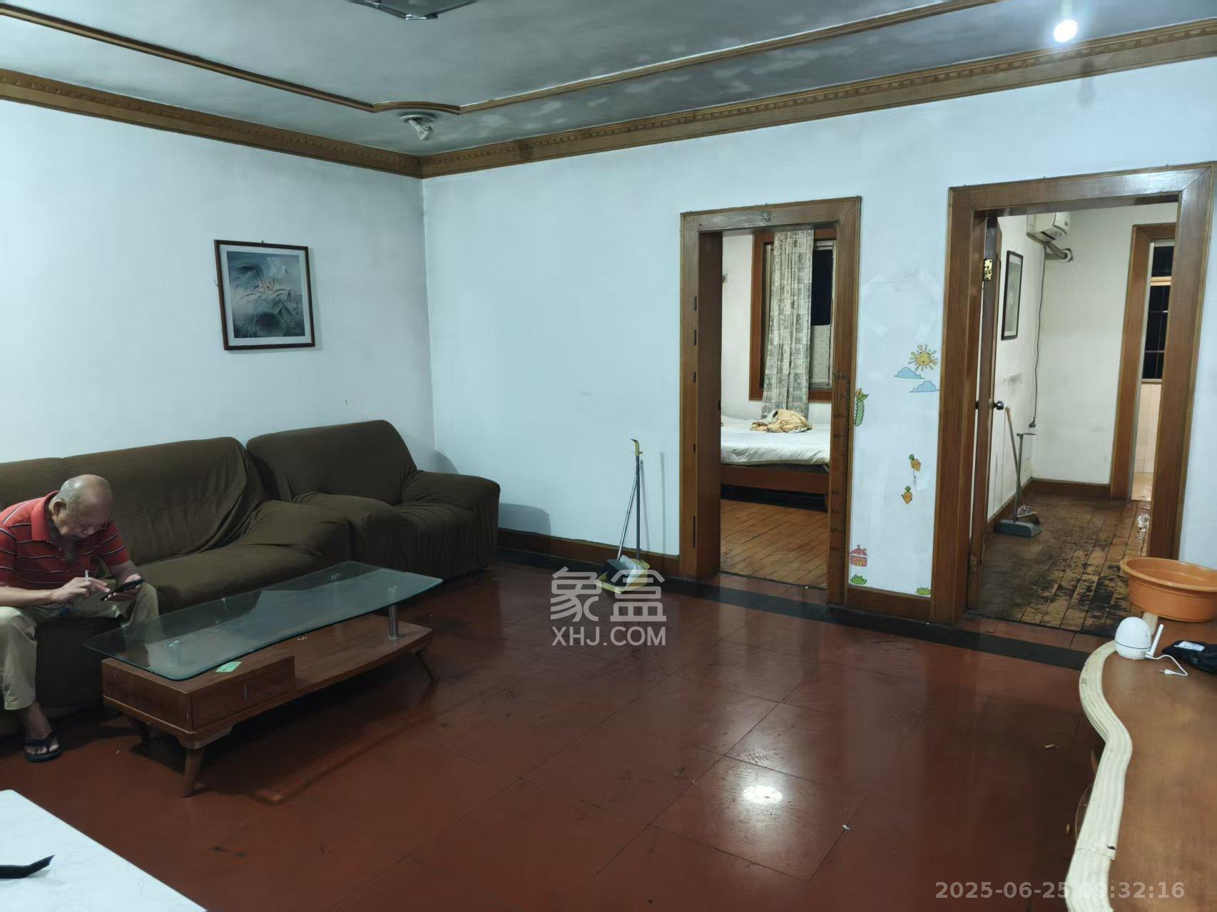 中意花苑 2室2厅1卫 1200.0元/月 中意花苑 2室2厅1卫 1200.0元/月室内图