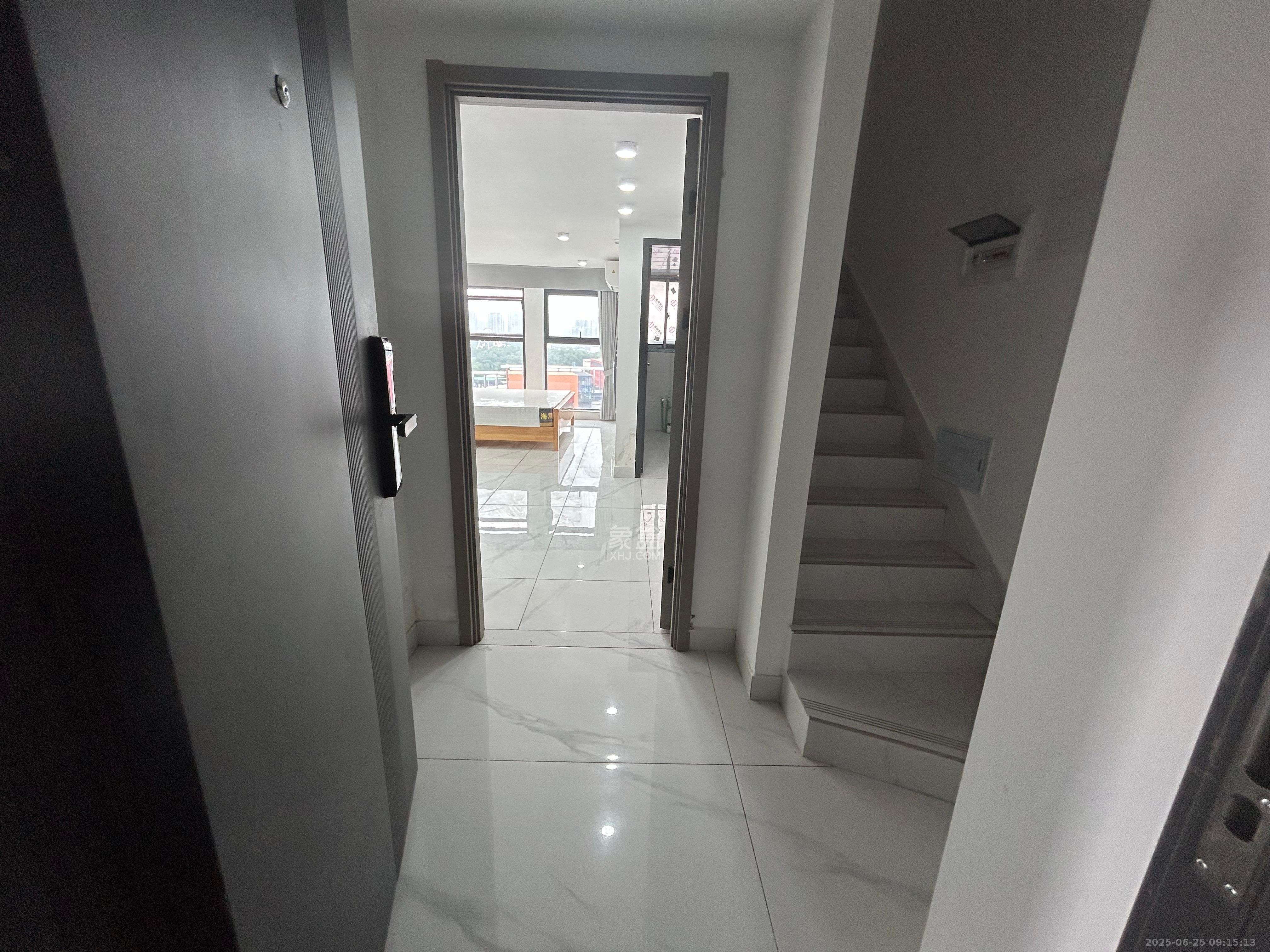 九玺铭城(九玺华府) 2室2厅2卫 1500.0元/月 九玺铭城(九玺华府) 2室2厅2卫 1500.0元/月室内图