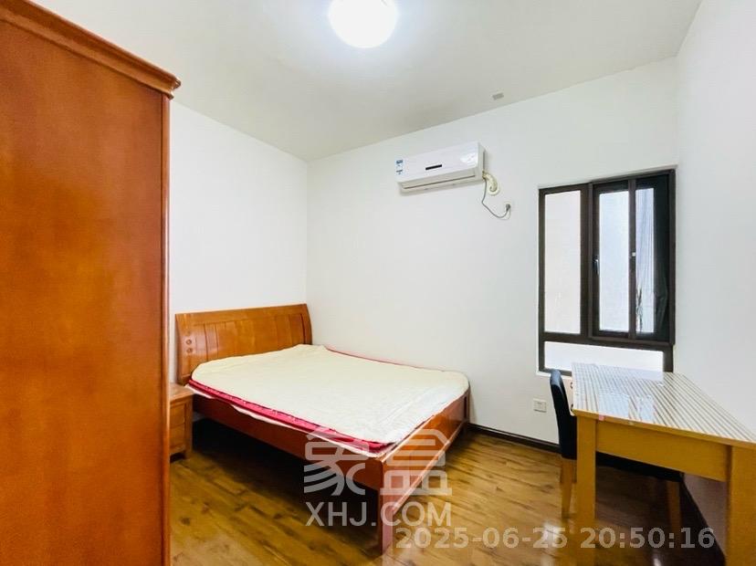 地质家园一、二期(地泰人民公馆) 3室2厅2卫 4300.0元/月 地质家园一、二期(地泰人民公馆) 3室2厅2卫 4300.0元/月室内图