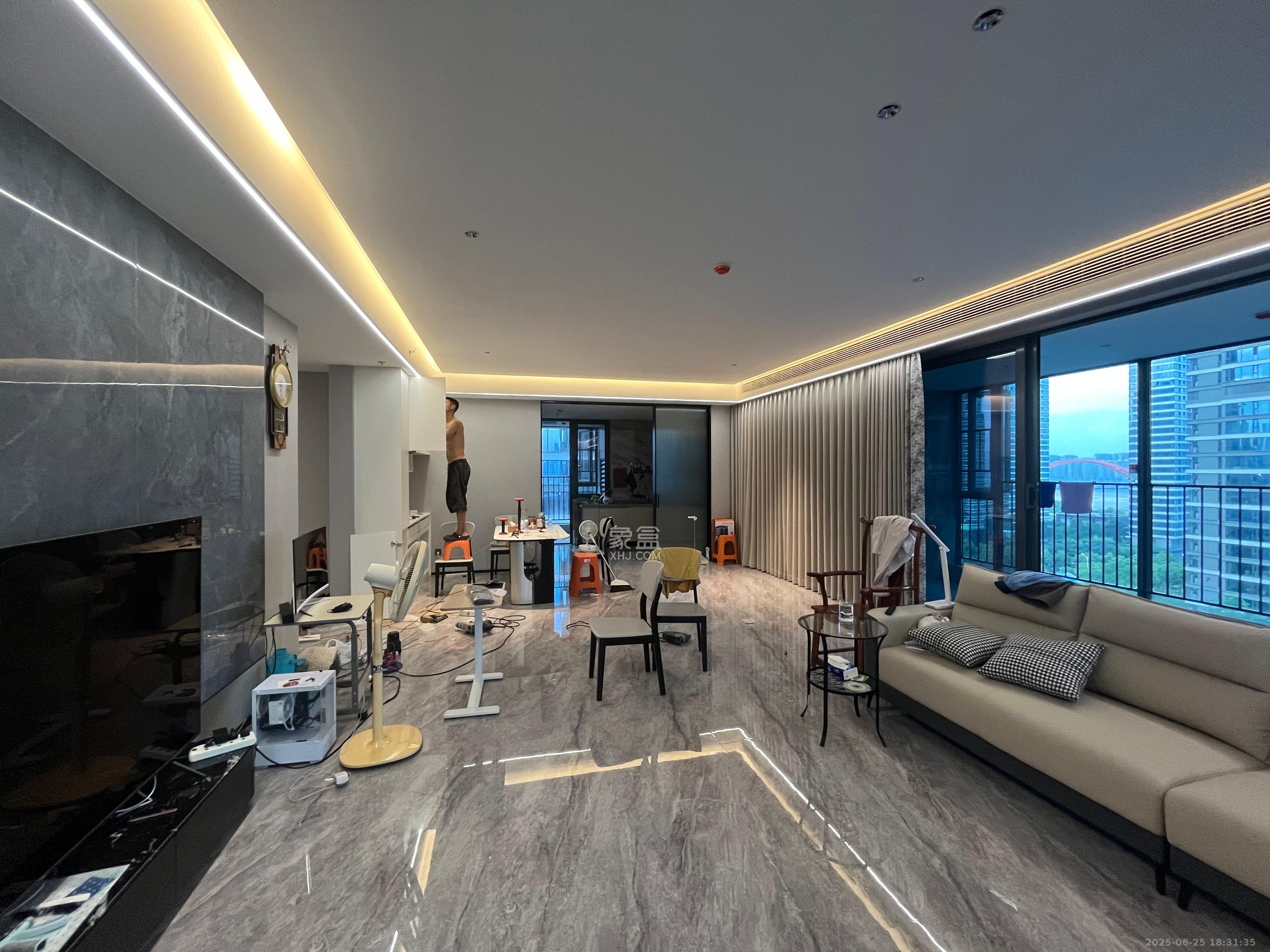 旭辉铂悦湘江 4室2厅2卫 25000.0元/月 旭辉铂悦湘江 4室2厅2卫 25000.0元/月室内图