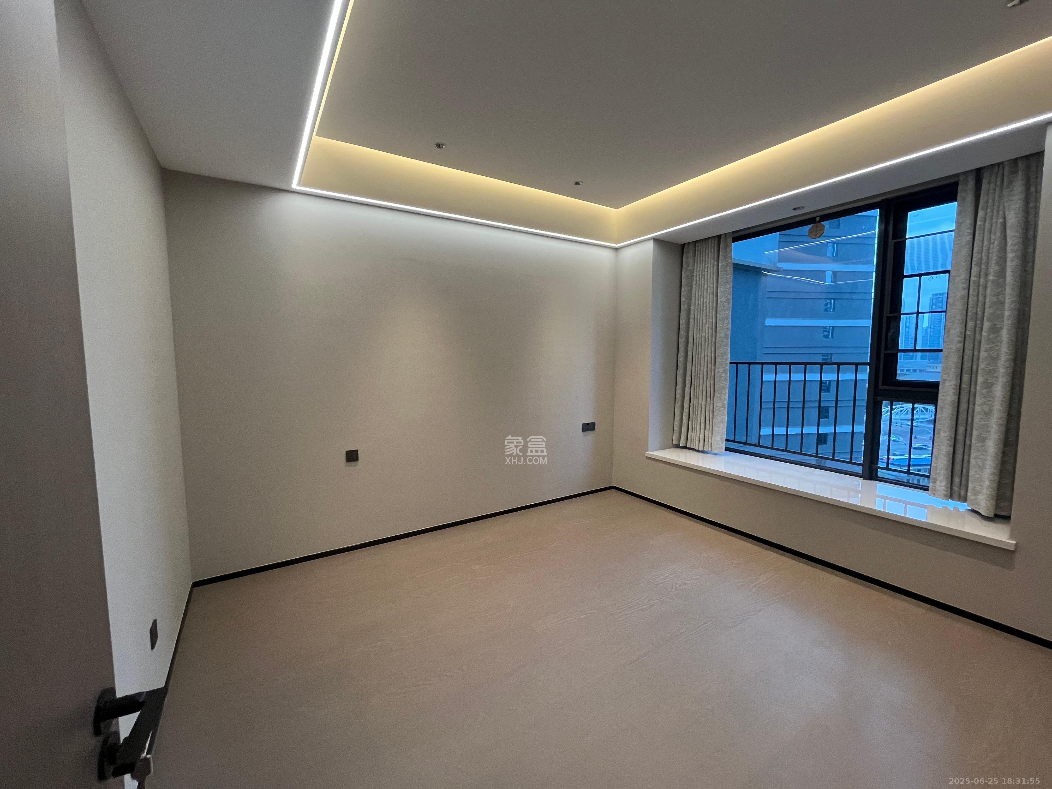 旭辉铂悦湘江 4室2厅2卫 25000.0元/月 旭辉铂悦湘江 4室2厅2卫 25000.0元/月室内图