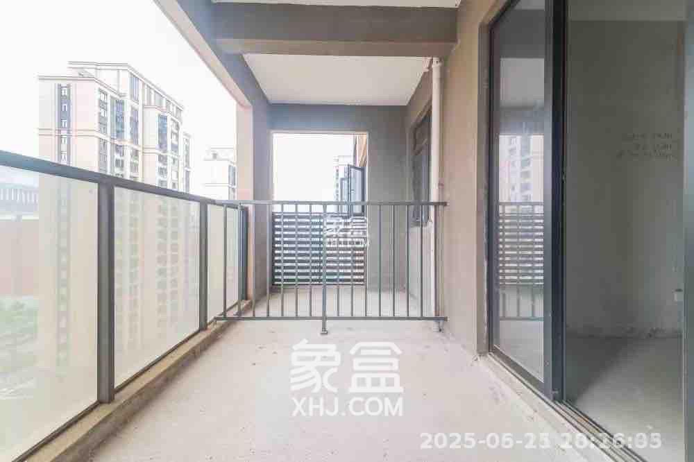 长房星昇公馆  5室3厅3卫    1200.0元/月 长房星昇公馆  5室3厅3卫    1200.0元/月室内图