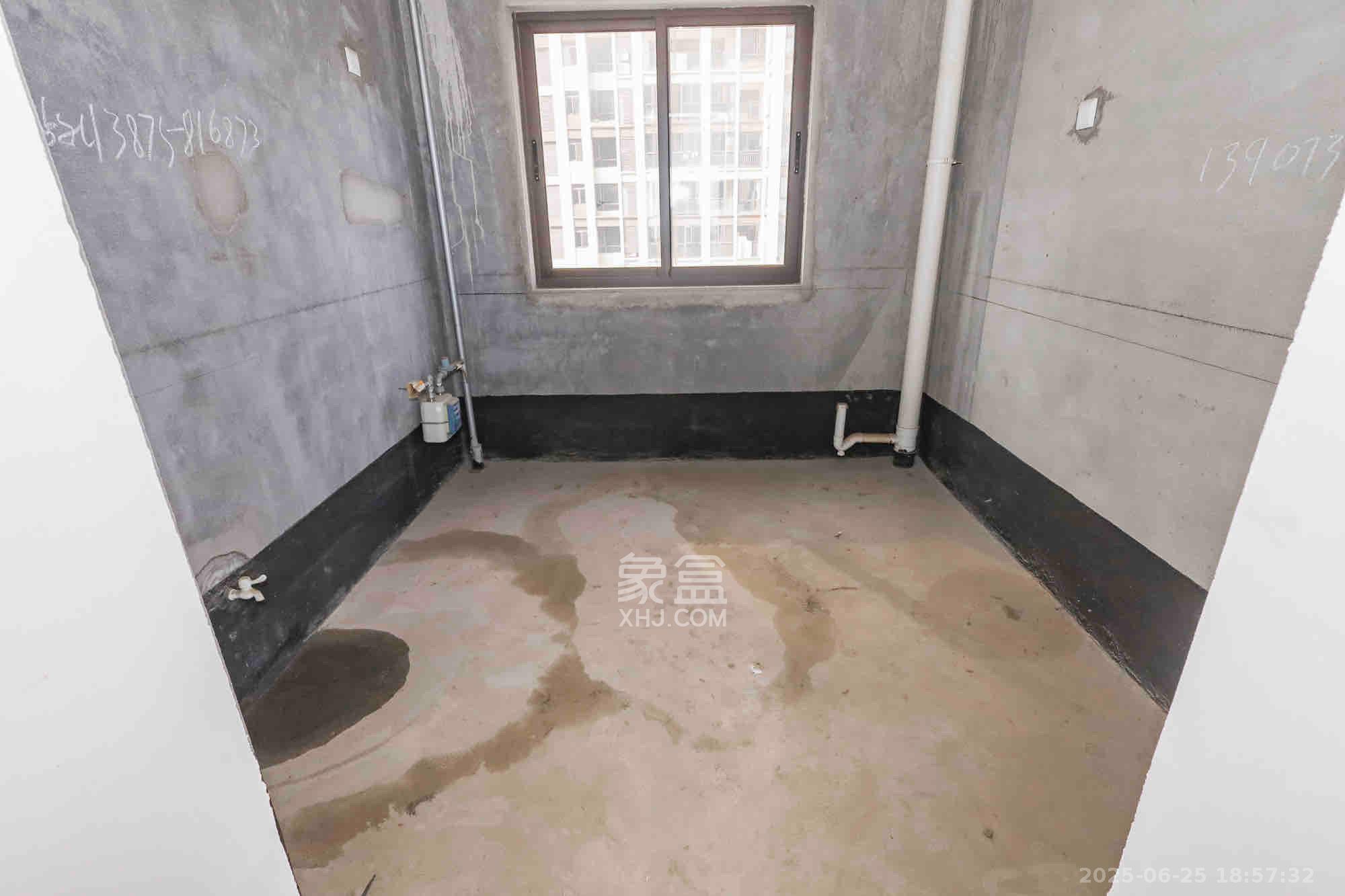 南山雍江汇(滨江国际新城) 4室2厅2卫 4500.0元/月 南山雍江汇(滨江国际新城) 4室2厅2卫 4500.0元/月室内图