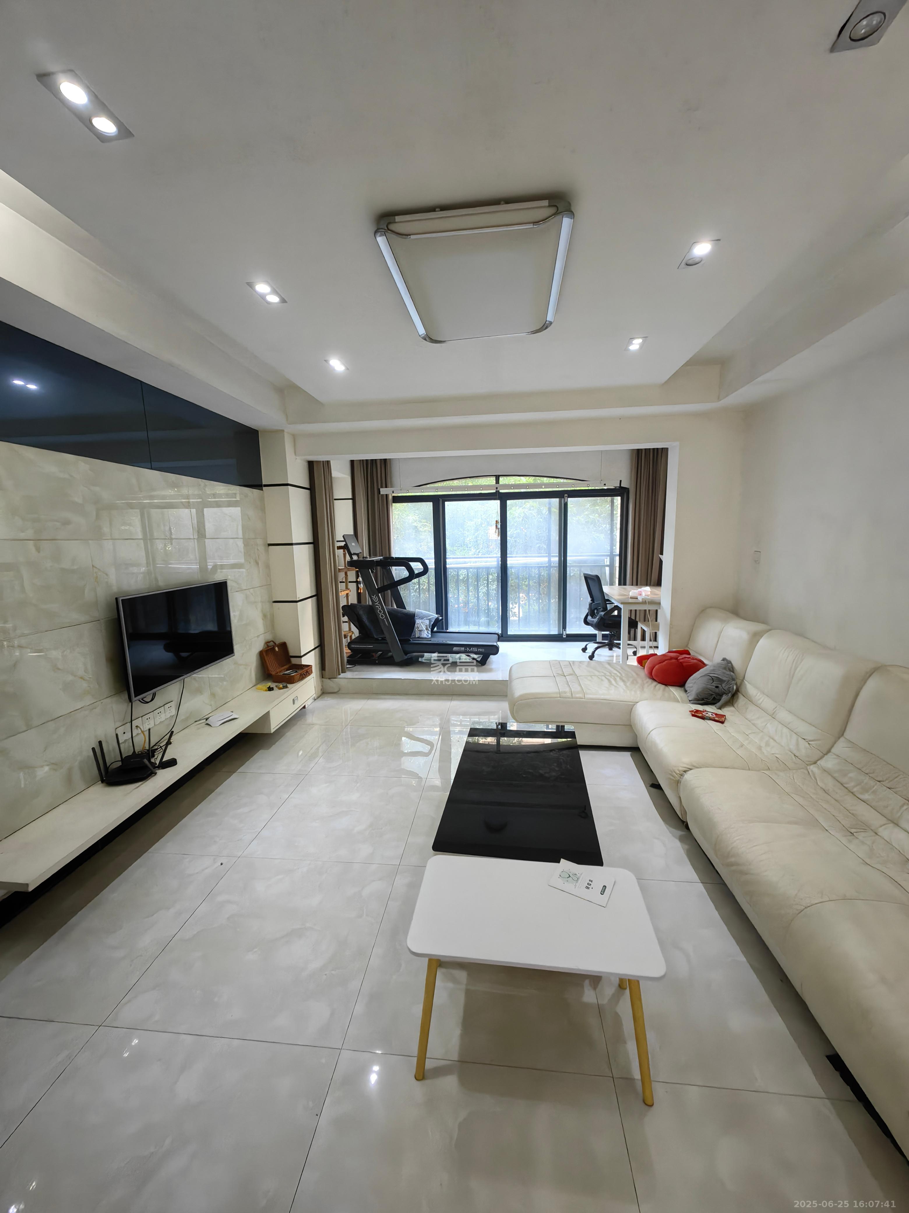 中建芙蓉嘉苑 3室2厅2卫 2600.0元/月 中建芙蓉嘉苑 3室2厅2卫 2600.0元/月室内图