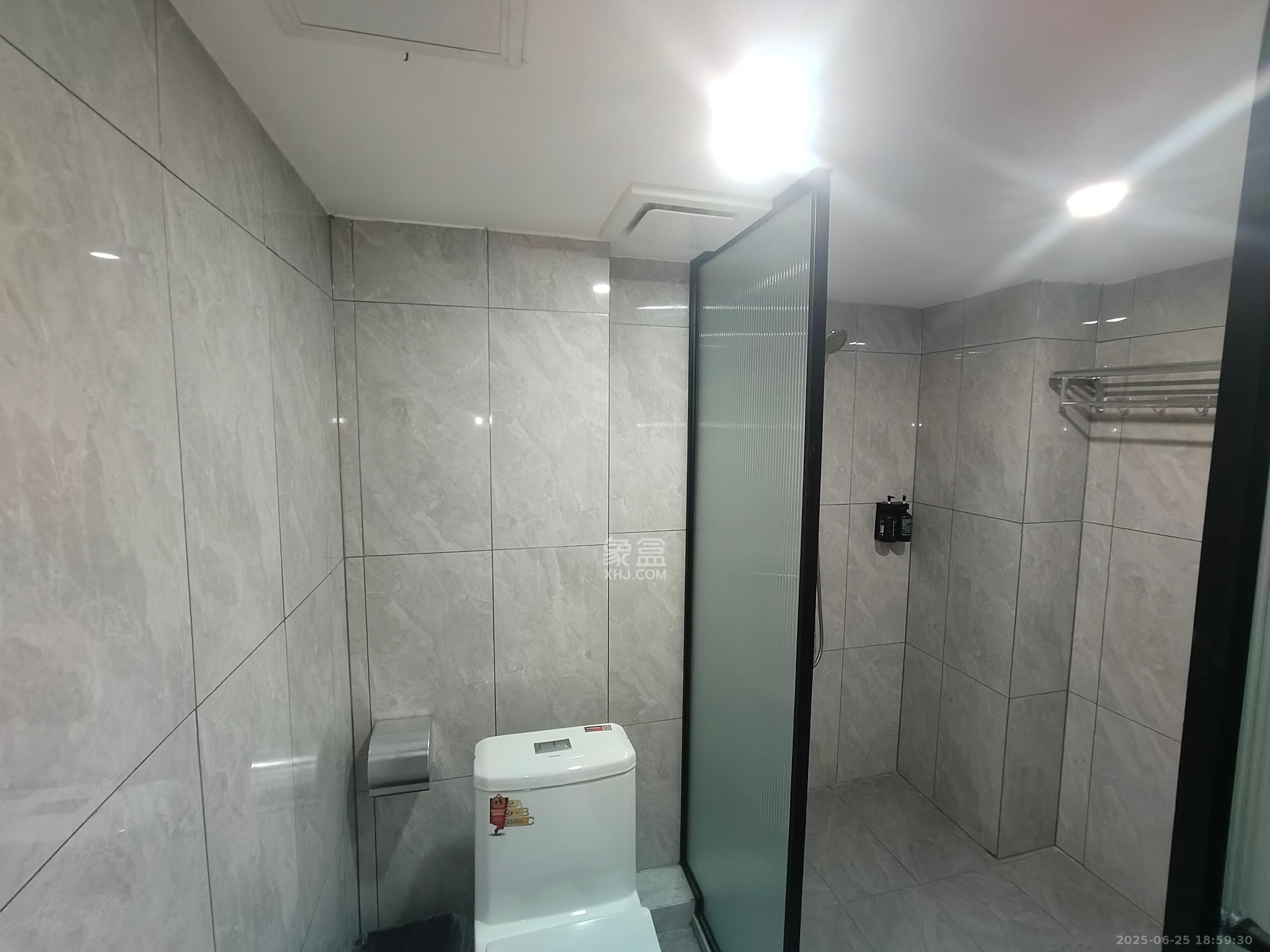 金地铂悦 1室0厅0卫 1800.0元/月 金地铂悦 1室0厅0卫 1800.0元/月室内图