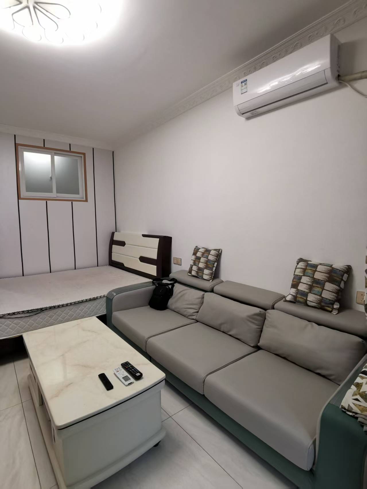 蓝海瑞园 1室1厅1卫 1800.0元/月 蓝海瑞园 1室1厅1卫 1800.0元/月室内图