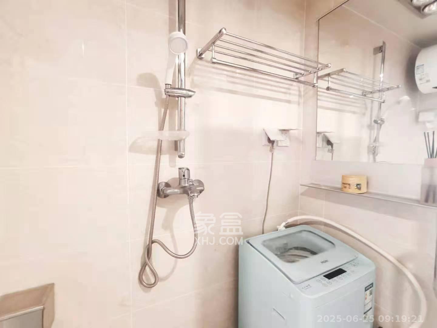 万科金域缇香  1室1厅1卫   1400.00元/月室内图
