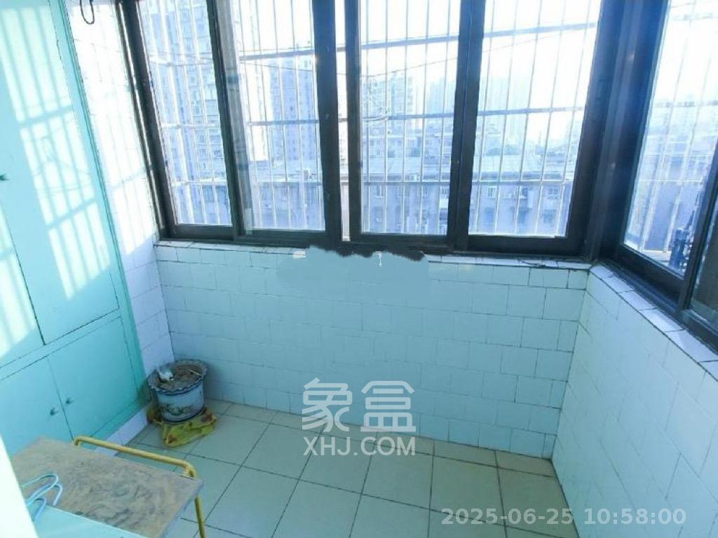 中建五局信和苑二区  2室2厅1卫   1280.00元/月室内图