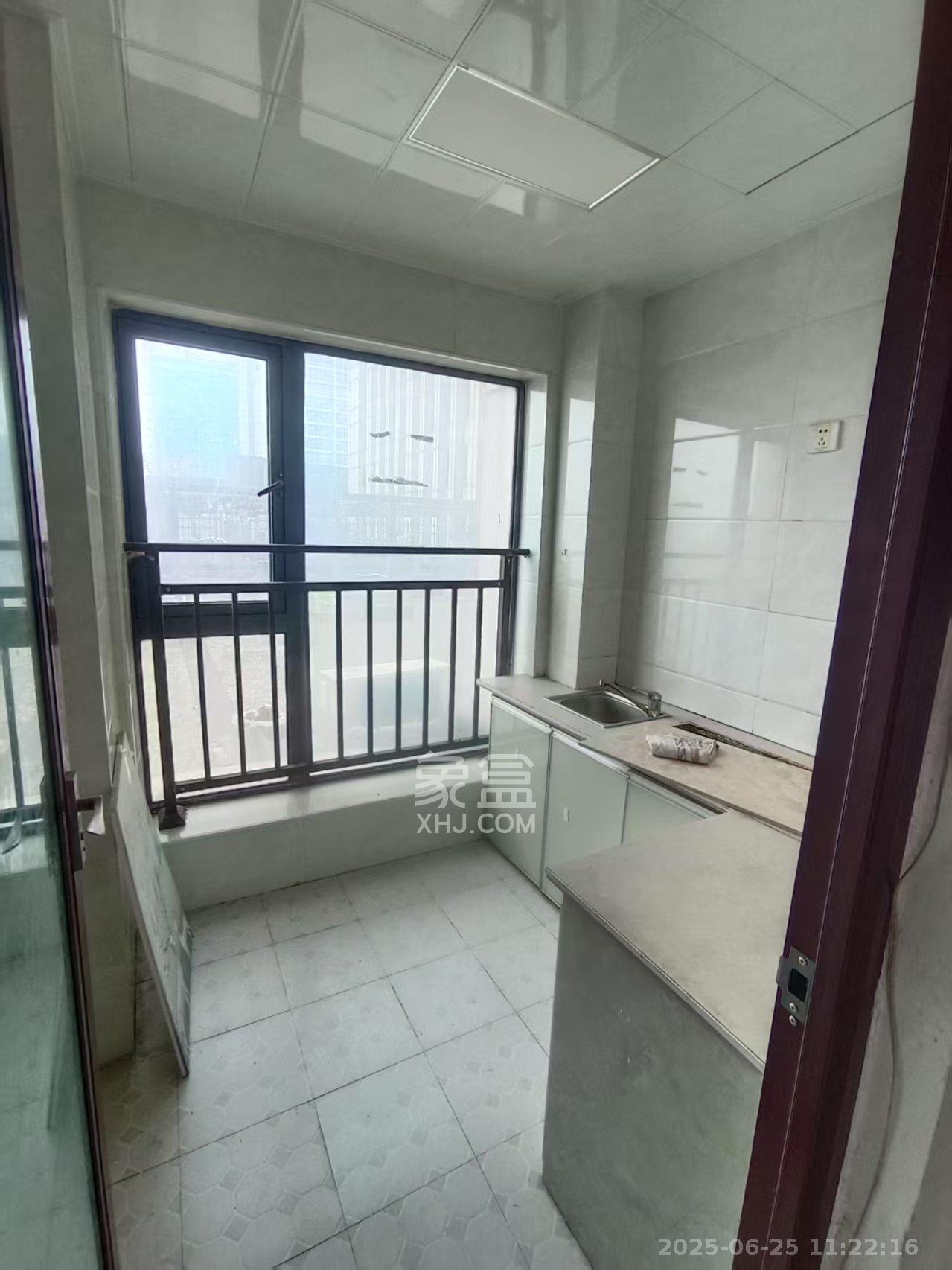 星大峰汇商务楼 1室1厅1卫 2200.0元/月 星大峰汇商务楼 1室1厅1卫 2200.0元/月室内图