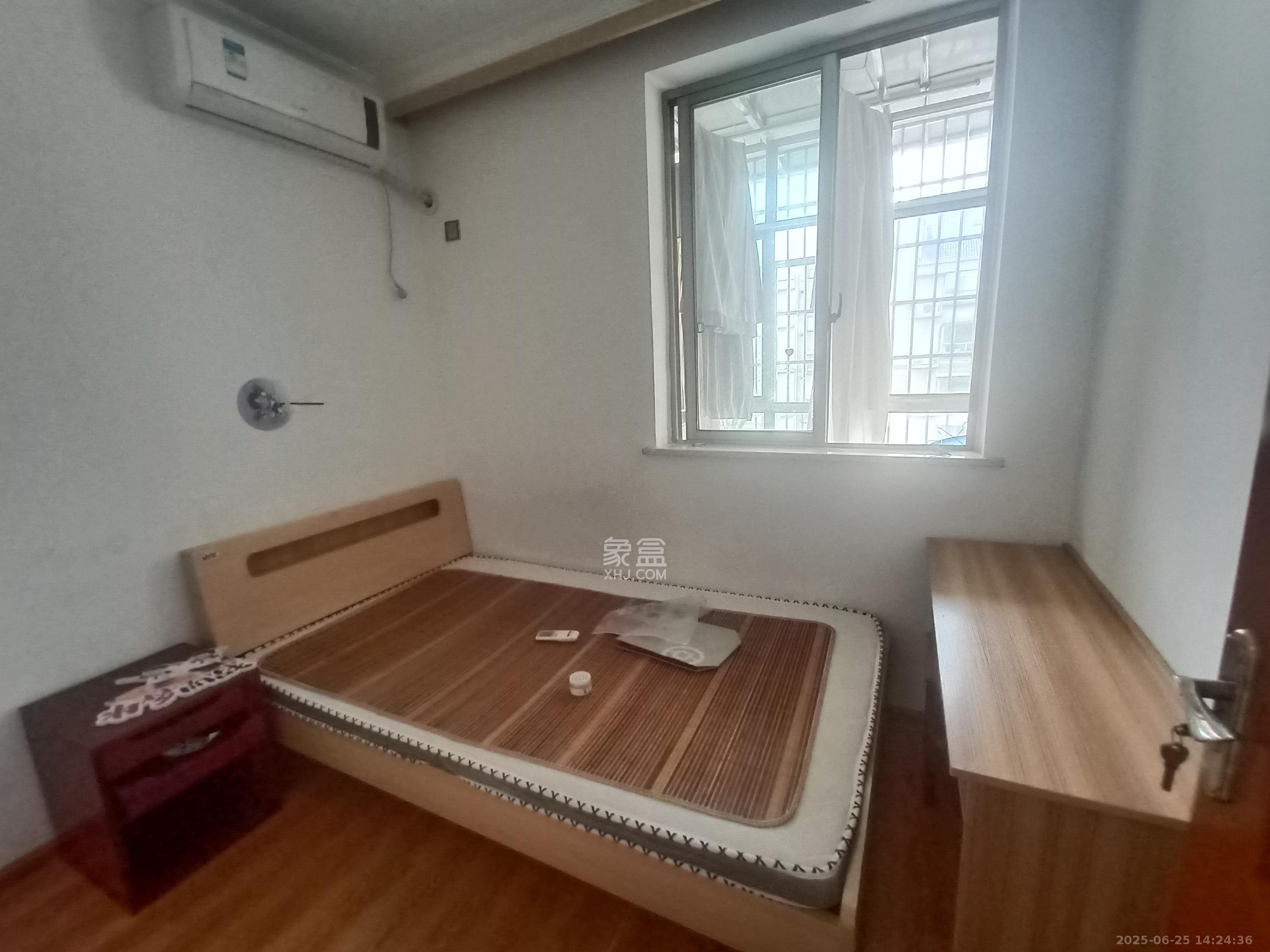 茶山馨苑  2室2厅1卫   2400.00元/月室内图