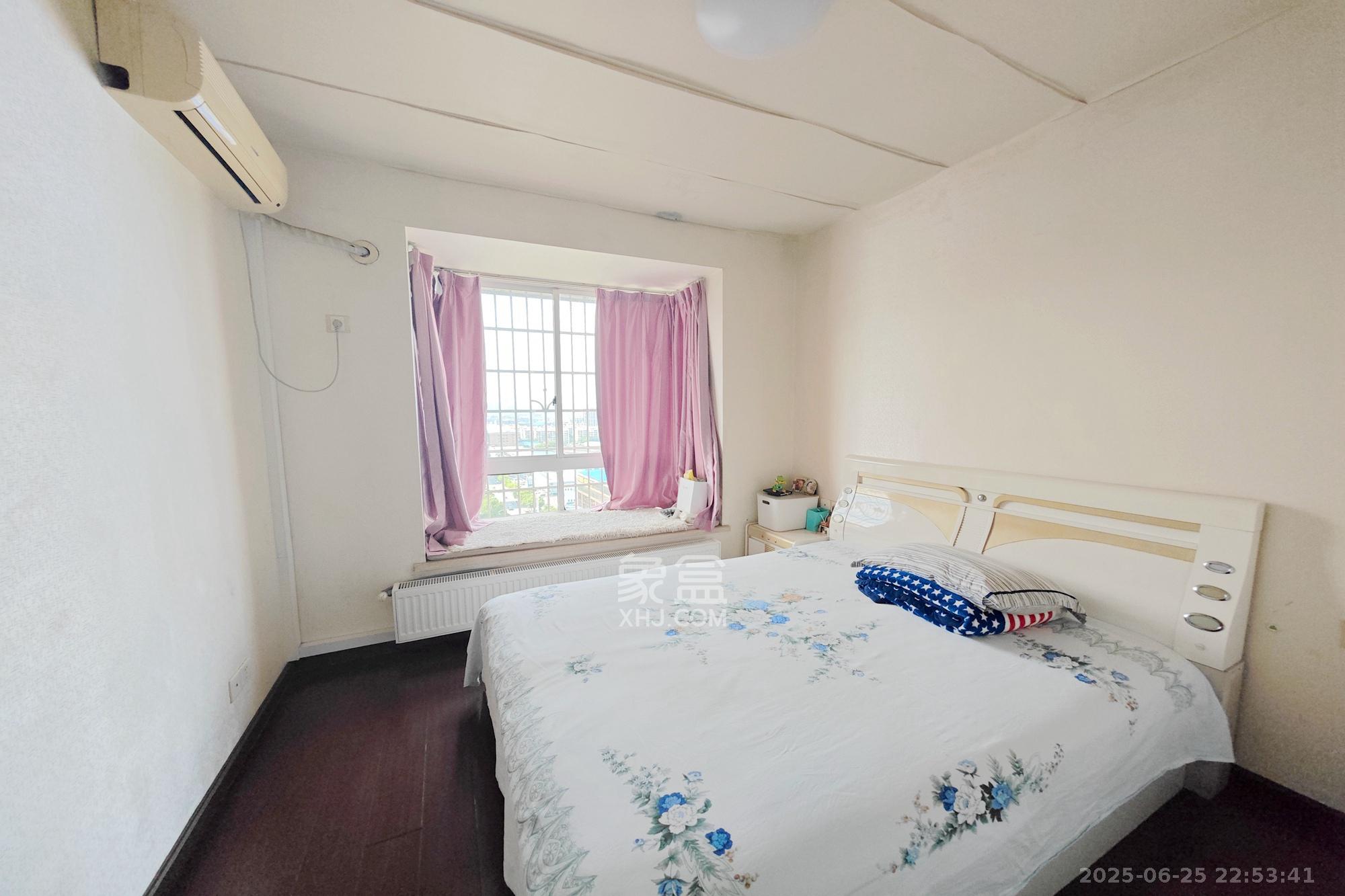 福乐康城 3室2厅2卫 98.0万 福乐康城 3室2厅2卫 98.0万卧室