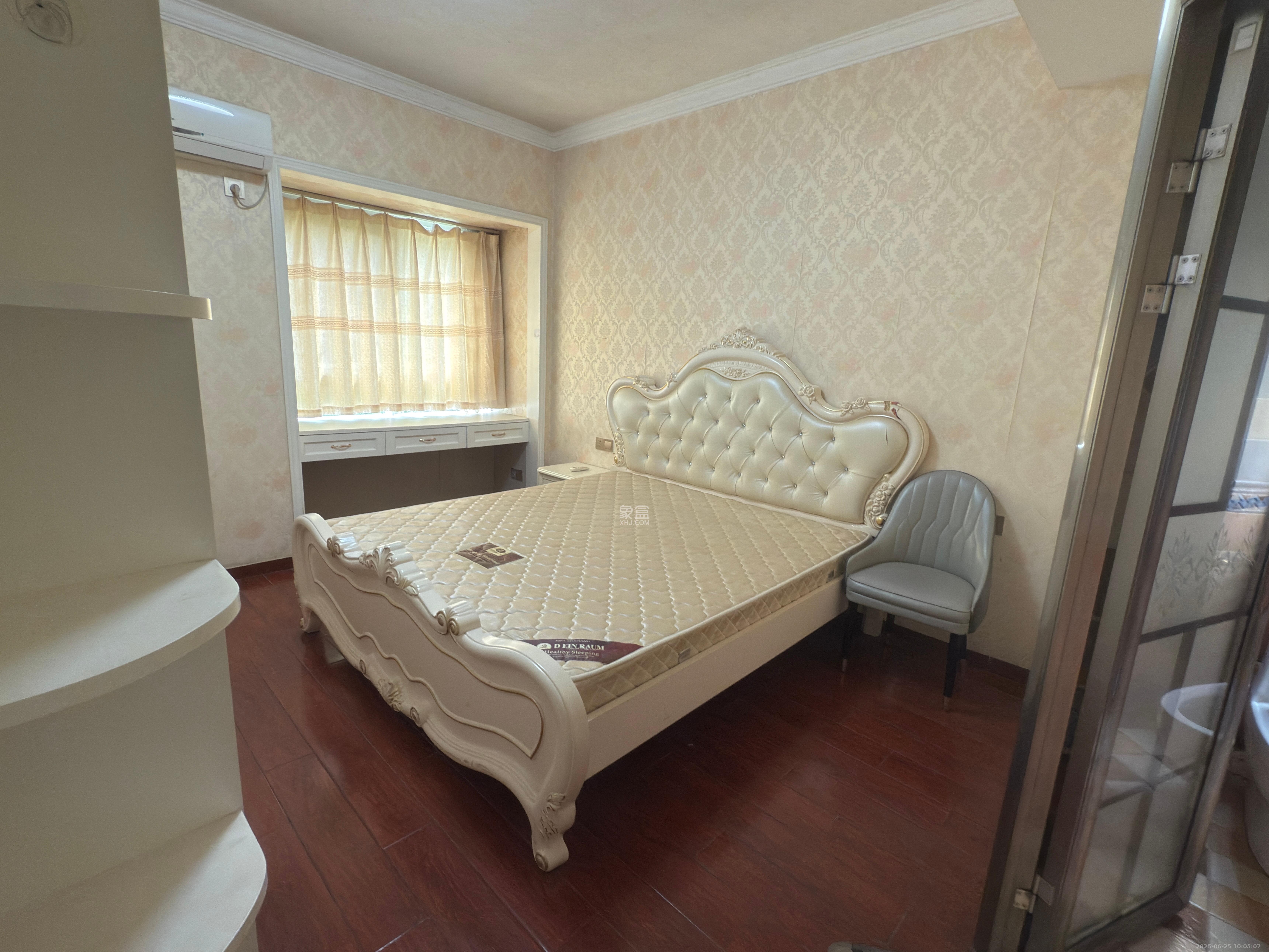 湘府十城(汇财御景湾新寓,汇财国际)  3室2厅2卫    2400.0元/月 湘府十城(汇财御景湾新寓,汇财国际)  3室2厅2卫    2400.0元/月室内图