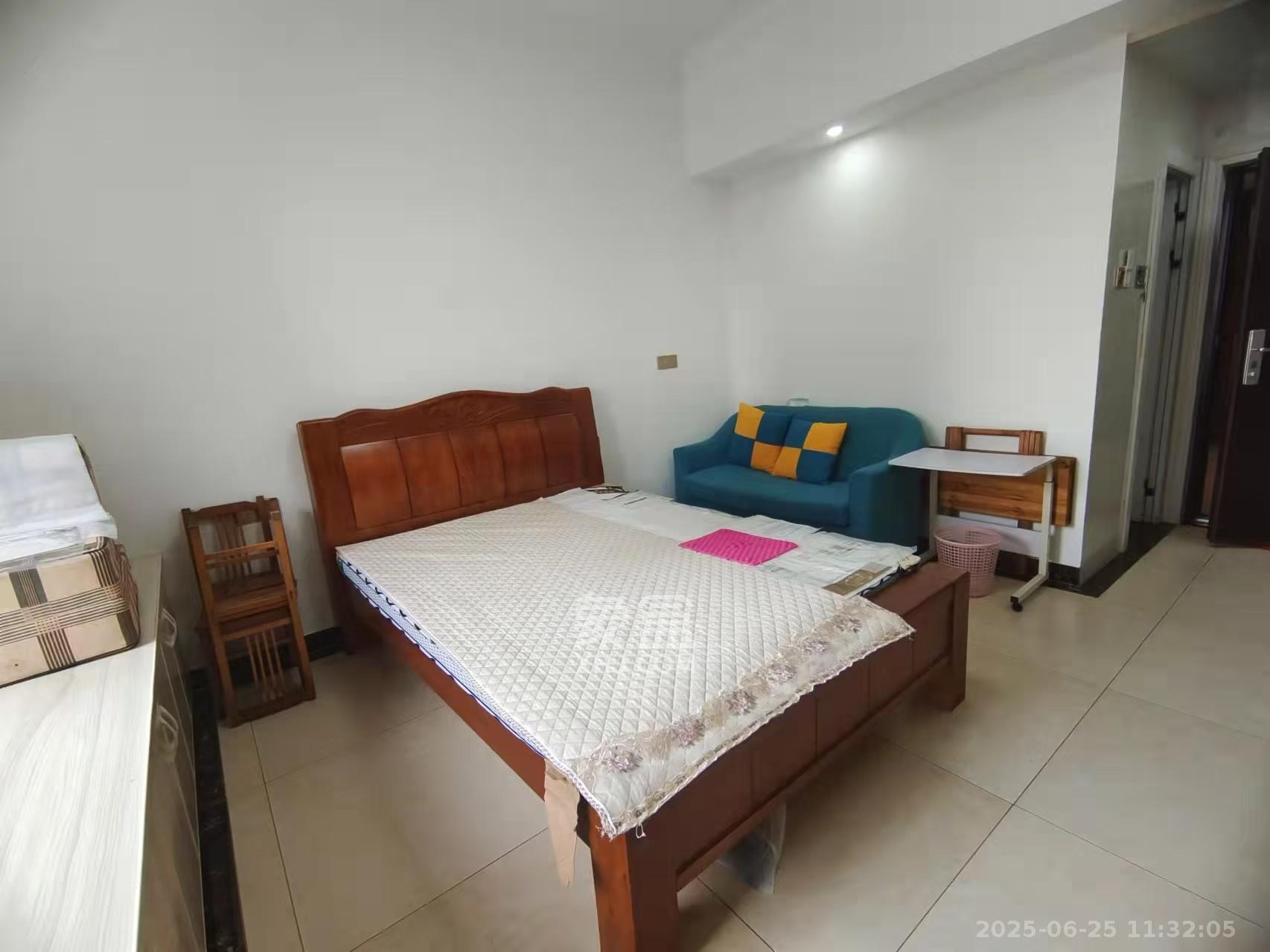 洋湖时代  1室1厅1卫    1200.0元/月