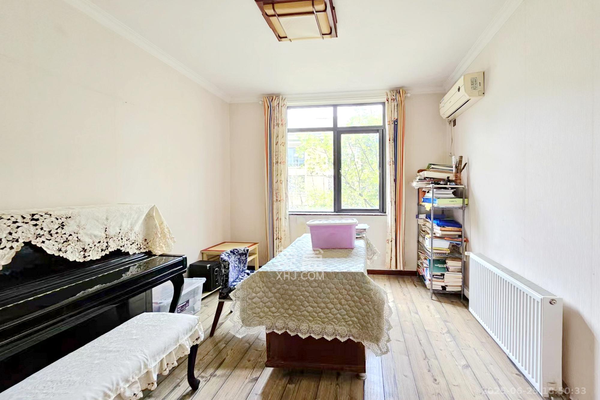 绿城桂花城  4室2厅2卫    190.0万 绿城桂花城  4室2厅2卫    190.0万卧室