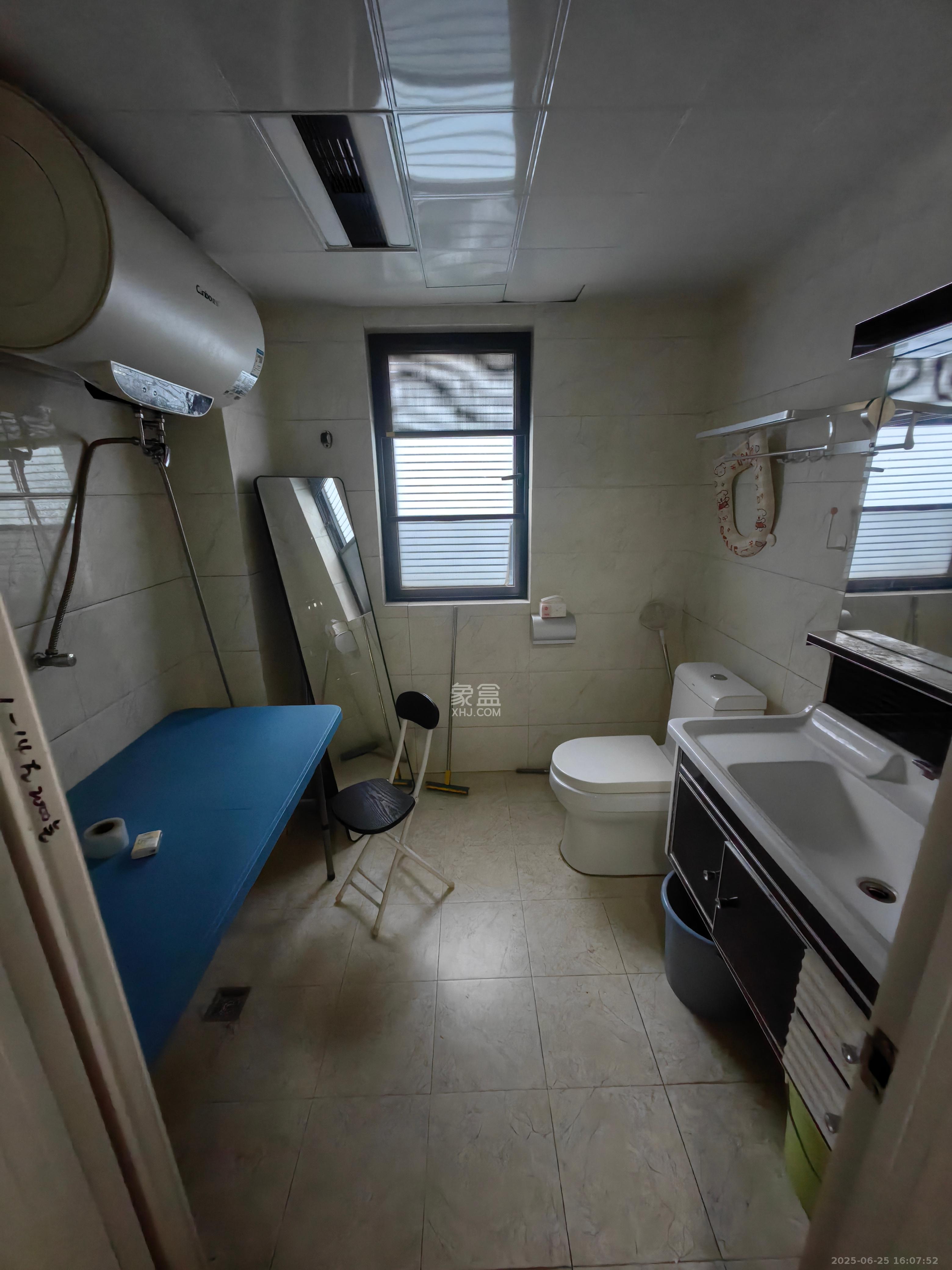 中建芙蓉嘉苑 3室2厅2卫 2600.0元/月 中建芙蓉嘉苑 3室2厅2卫 2600.0元/月室内图