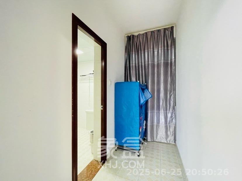 地质家园一、二期(地泰人民公馆) 3室2厅2卫 4300.0元/月 地质家园一、二期(地泰人民公馆) 3室2厅2卫 4300.0元/月室内图