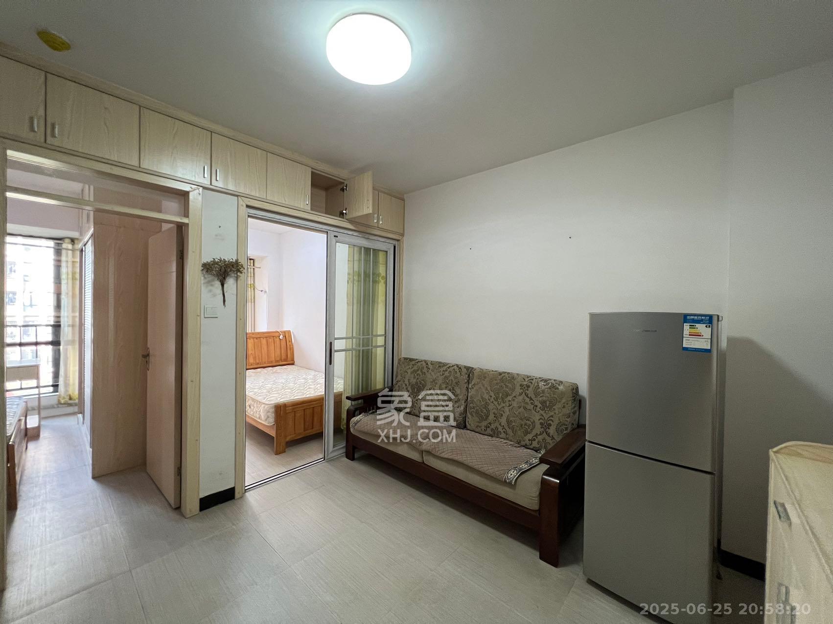 中建芙蓉工社 2室1厅1卫 1500.0元/月 中建芙蓉工社 2室1厅1卫 1500.0元/月室内图