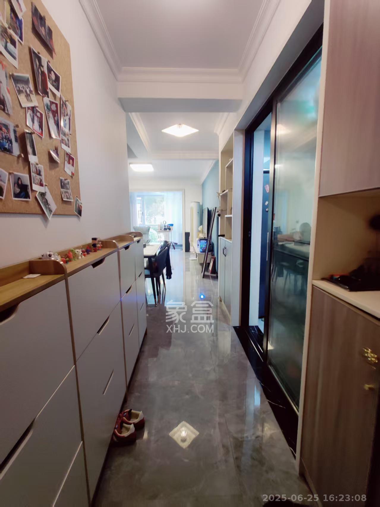 澳海澜庭  4室2厅2卫    2500.0元/月 澳海澜庭  4室2厅2卫    2500.0元/月