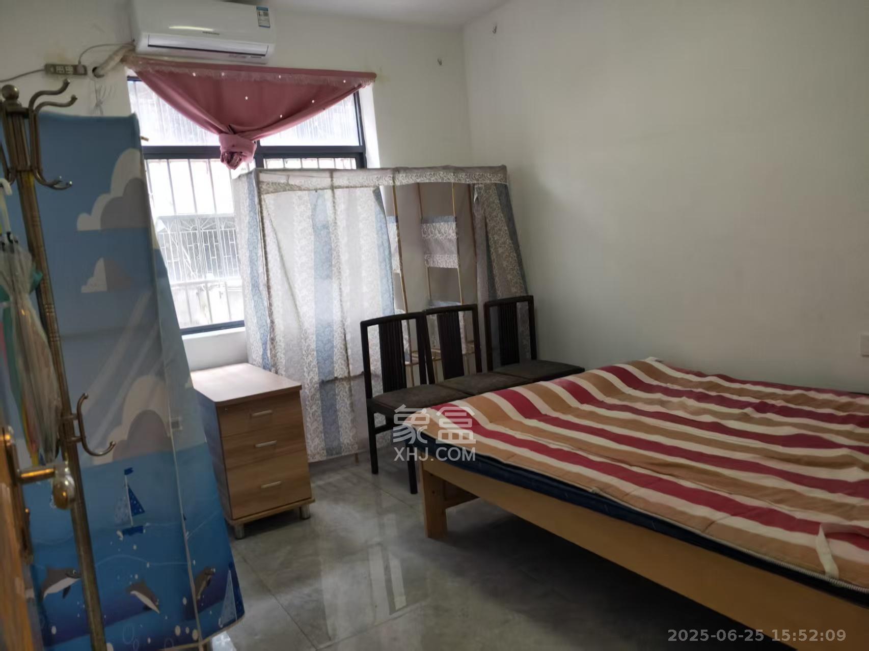 环城堤综合楼（产权如意街综合楼）  2室2厅1卫   2000.00元/月室内图
