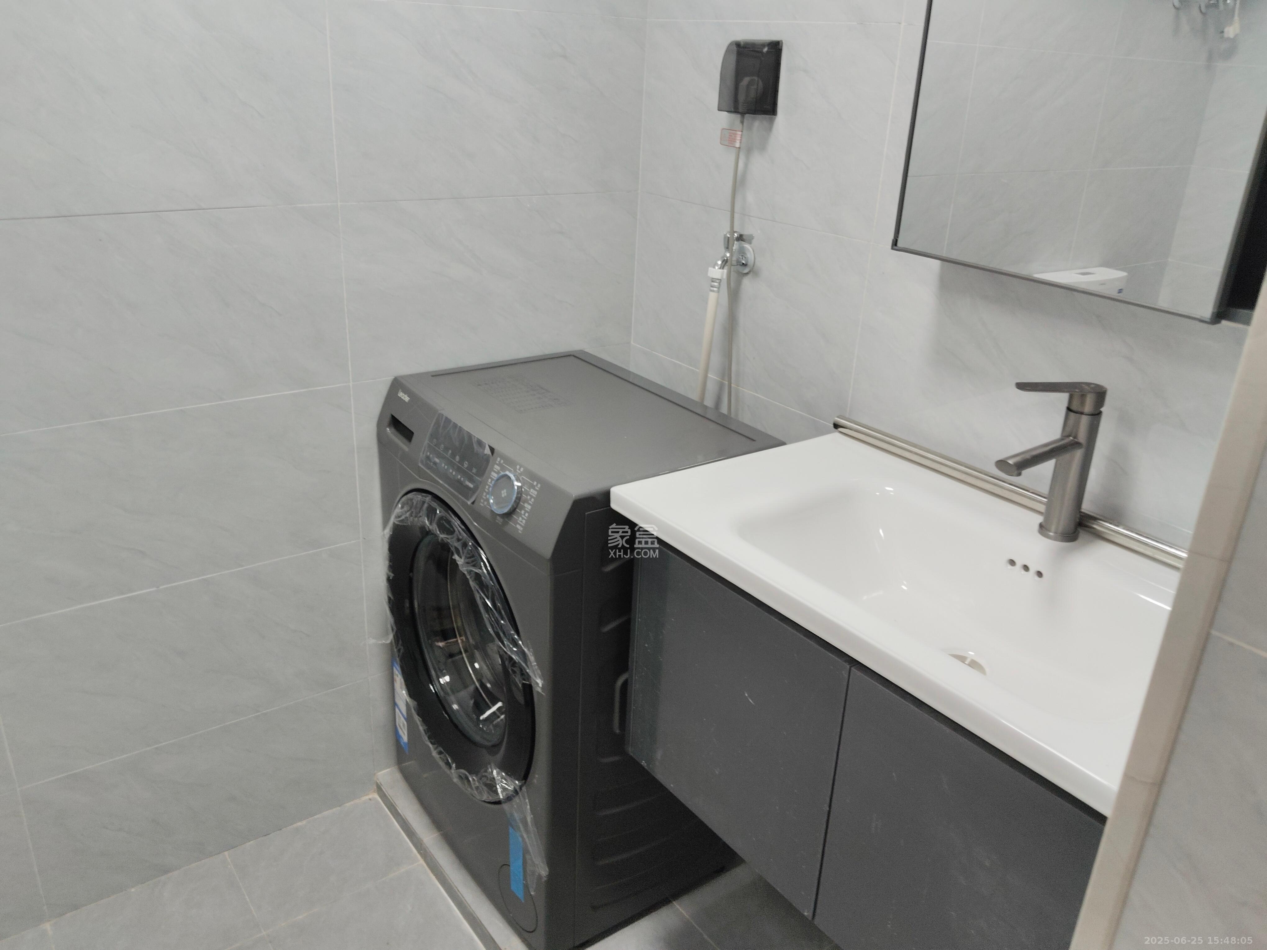 犁头前街36号  1室1厅1卫   2800.00元/月室内图