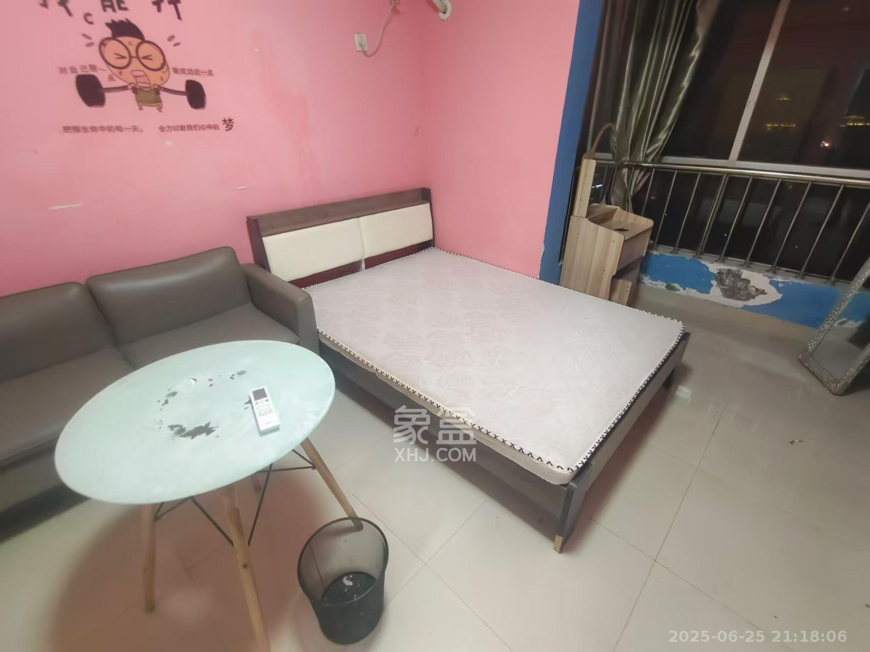 锦华时代 1室1厅1卫 1300.0元/月 锦华时代 1室1厅1卫 1300.0元/月室内图