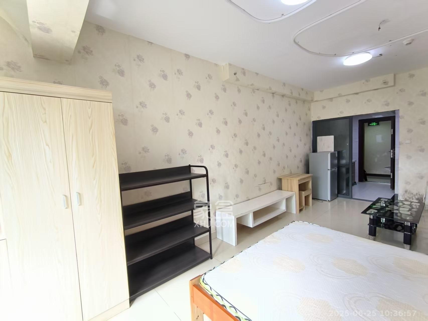 保利麓谷林语I区  1室0厅0卫   1500.00元/月室内图
