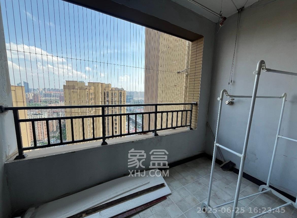 金地格林公馆  3室2厅2卫    2500.0元/月 金地格林公馆  3室2厅2卫    2500.0元/月室内图