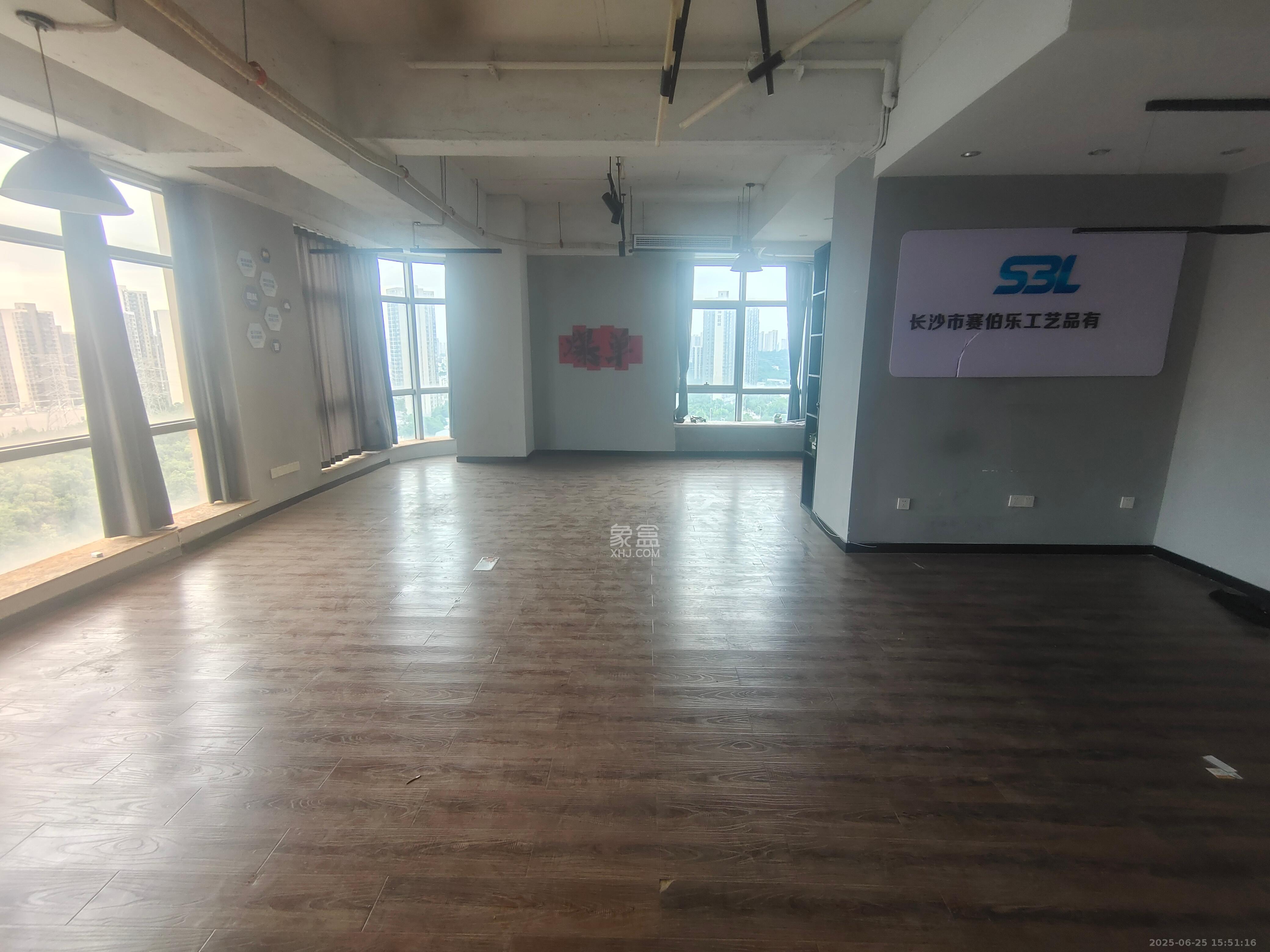 奥克斯缔壹城   129.0㎡      3000.0元/月