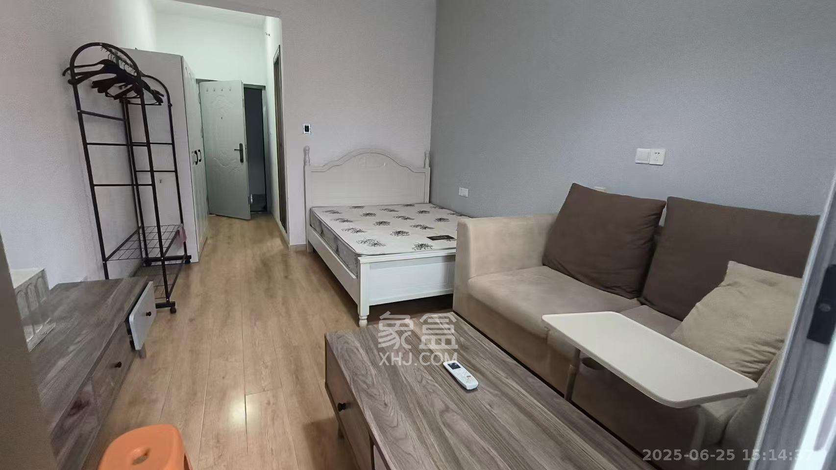 怡海星城 1室1厅1卫 1100.0元/月 怡海星城 1室1厅1卫 1100.0元/月室内图