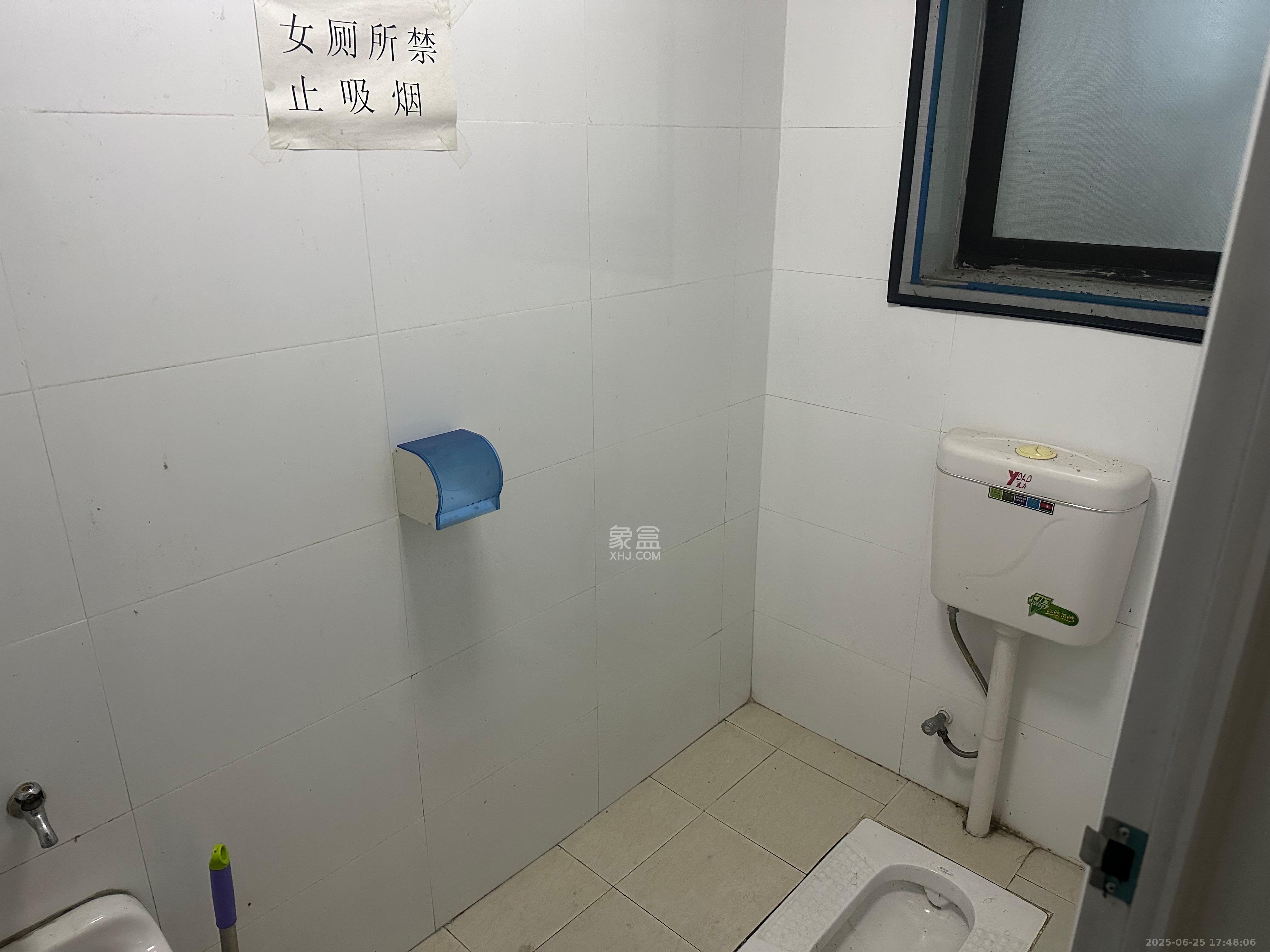西街花园  6室2厅2卫    3200.0元/月室内图