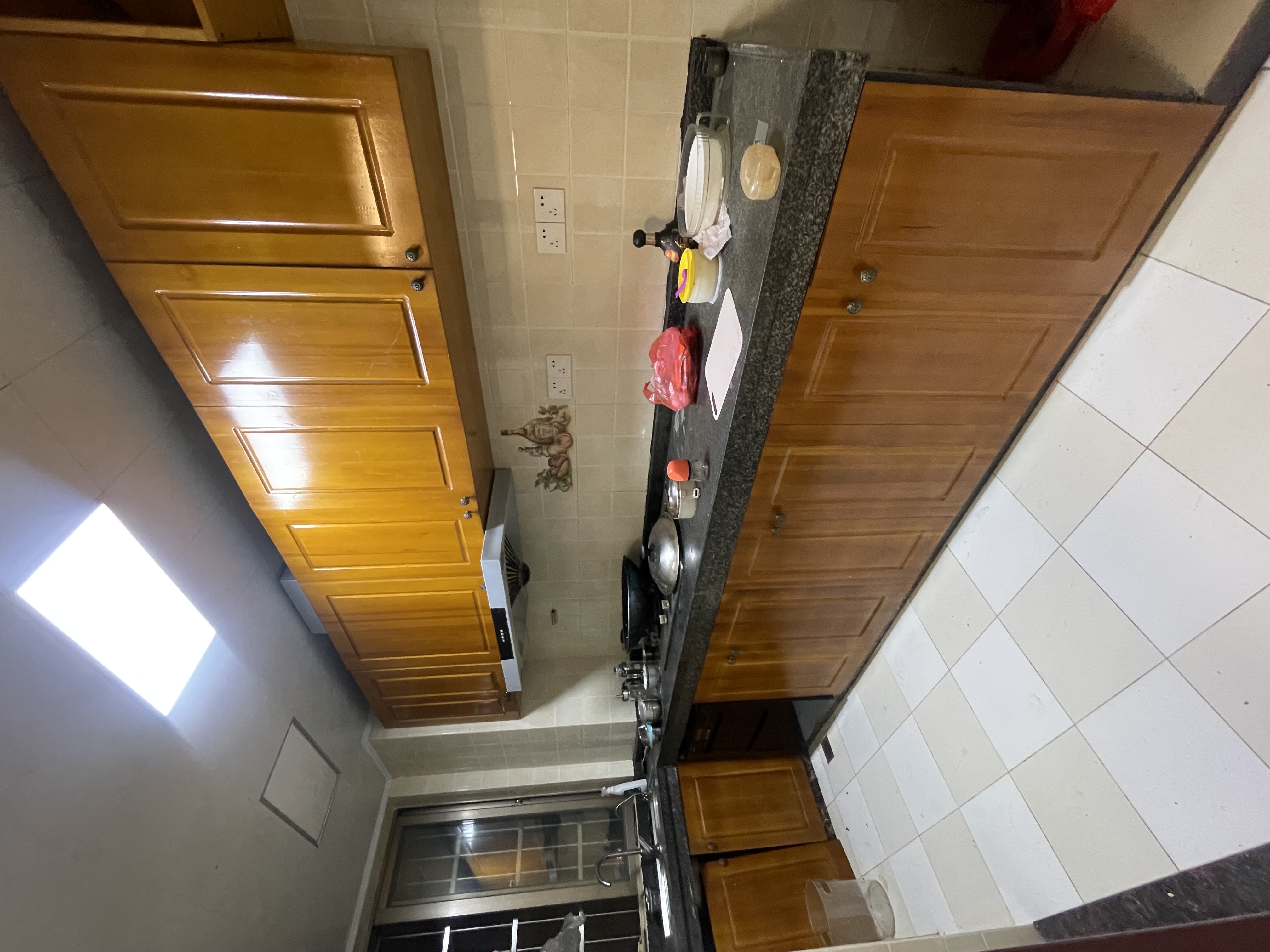 滨江绿都 3室2厅2卫 2500.0元/月 滨江绿都 3室2厅2卫 2500.0元/月室内图