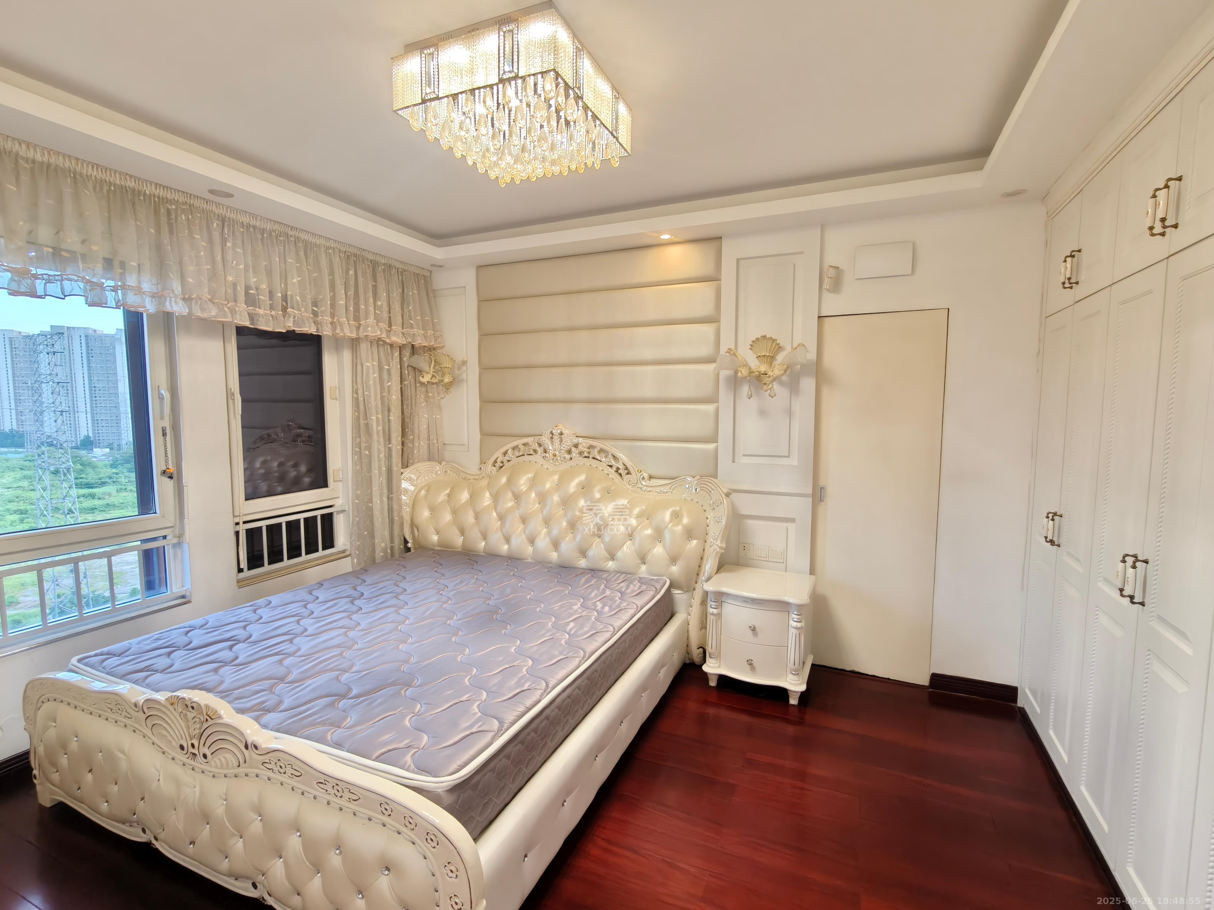 万国城(当代满庭春MOMA)一期 3室2厅2卫 3500.0元/月 万国城(当代满庭春MOMA)一期 3室2厅2卫 3500.0元/月室内图