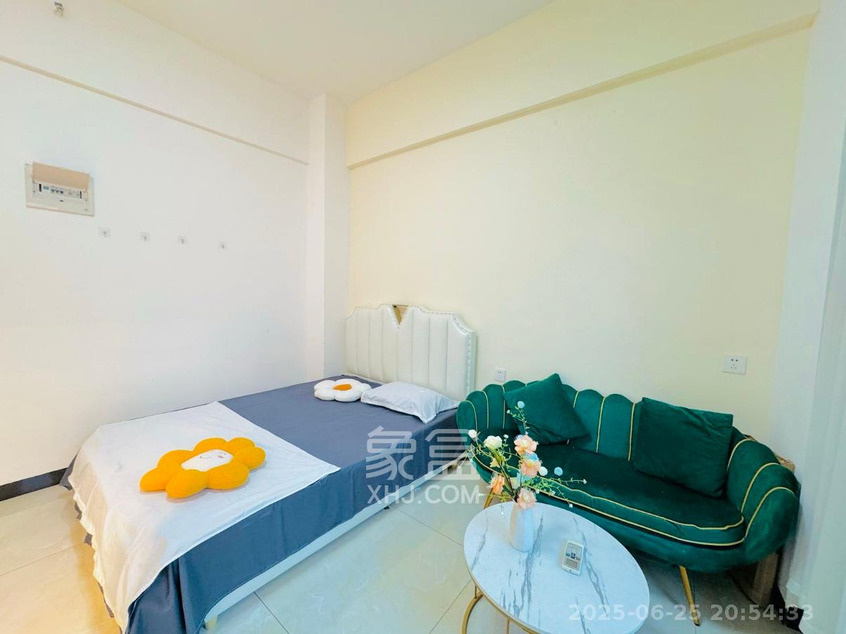 裕天国际商汇中心 1室0厅1卫 1300.0元/月 裕天国际商汇中心 1室0厅1卫 1300.0元/月室内图