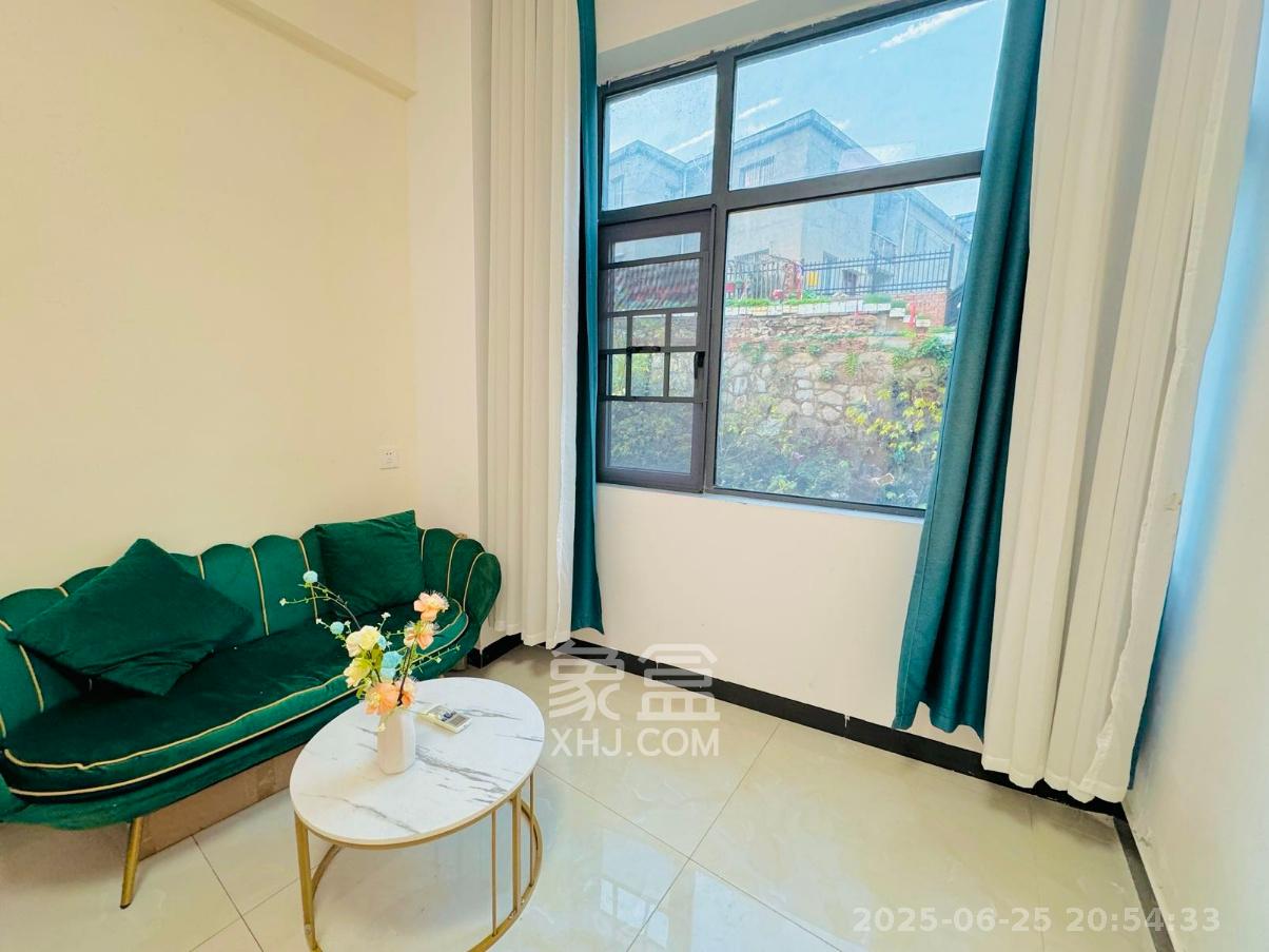 裕天国际商汇中心 1室0厅1卫 1300.0元/月 裕天国际商汇中心 1室0厅1卫 1300.0元/月室内图