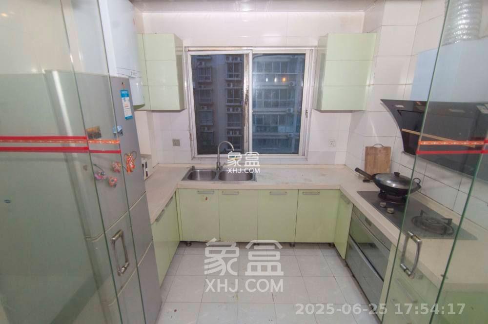 华银园 3室2厅1卫 2500.0元/月 华银园 3室2厅1卫 2500.0元/月室内图