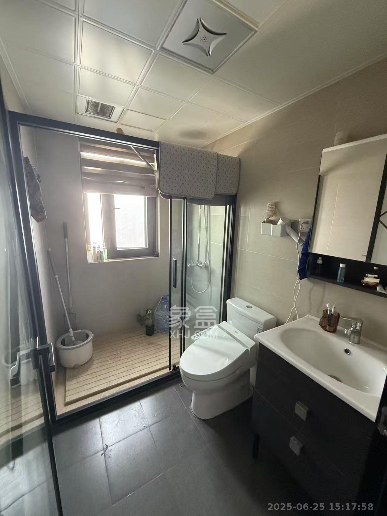 绿地之窗 3室2厅2卫 4000.0元/月 绿地之窗 3室2厅2卫 4000.0元/月室内图