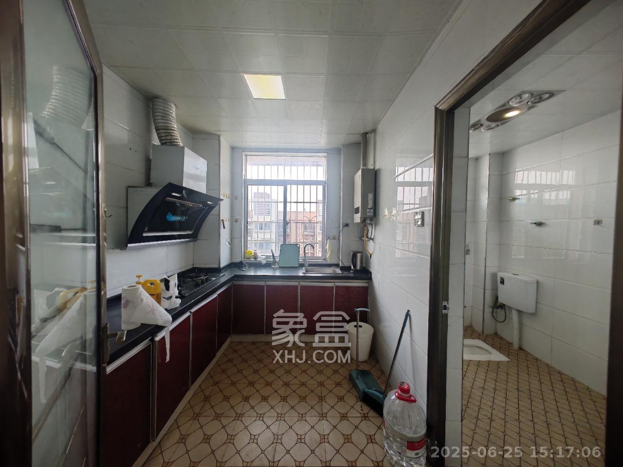 先锋新宇  2室2厅1卫    1600.0元/月室内图