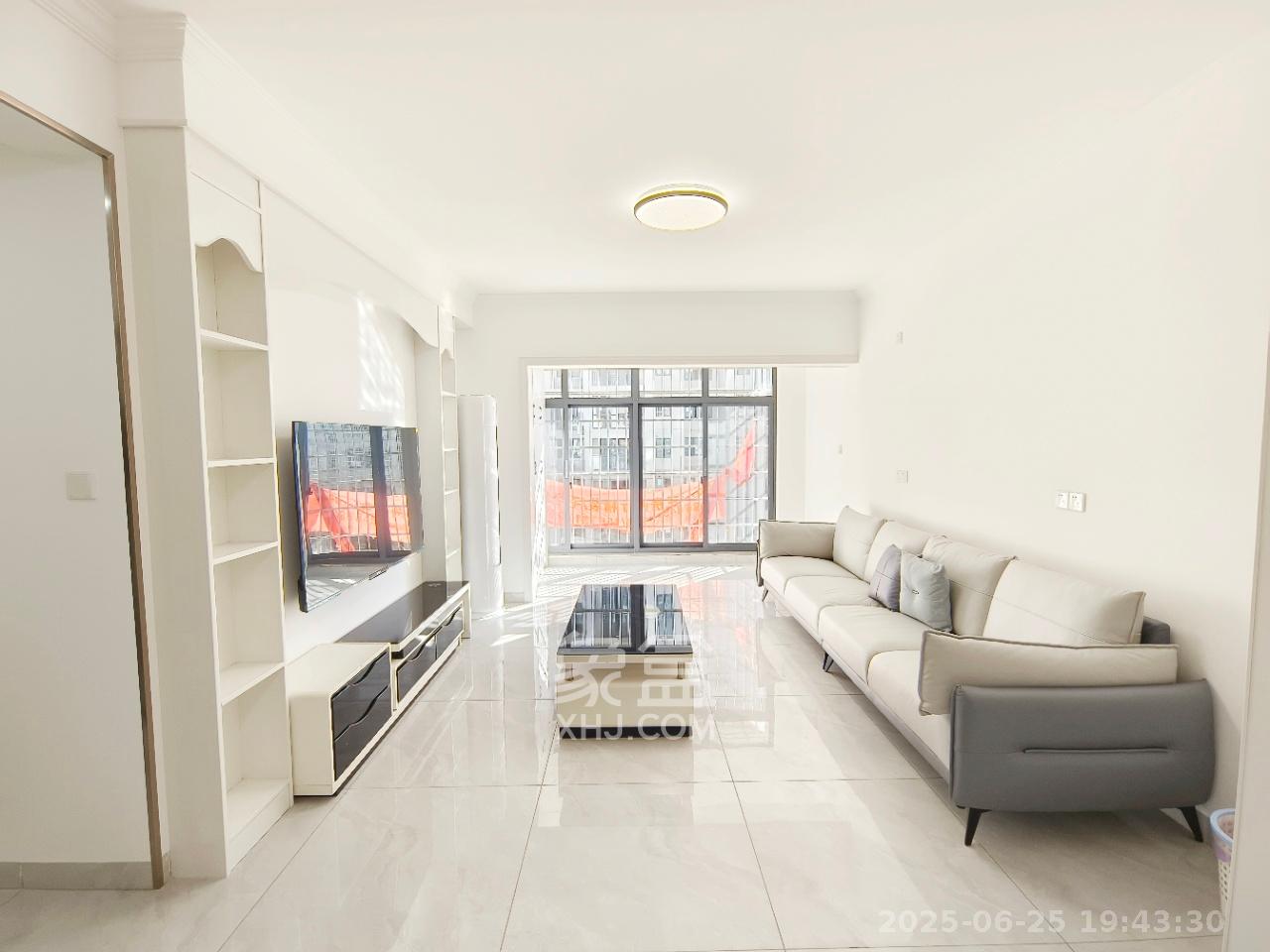 坪山家园 3室2厅1卫 2200.0元/月 坪山家园 3室2厅1卫 2200.0元/月室内图