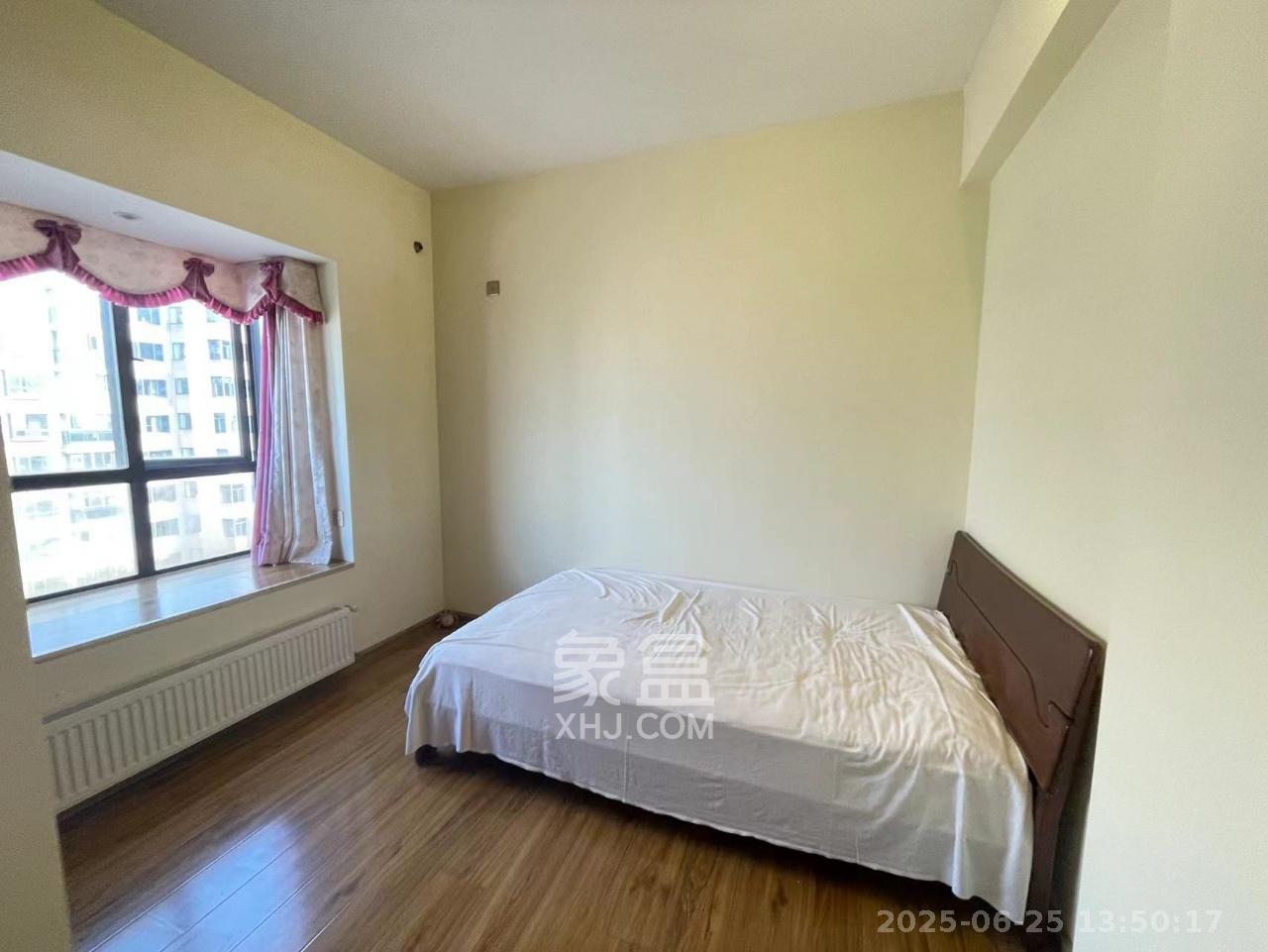 兴威帕克水岸 2室2厅1卫 2400.0元/月 兴威帕克水岸 2室2厅1卫 2400.0元/月室内图