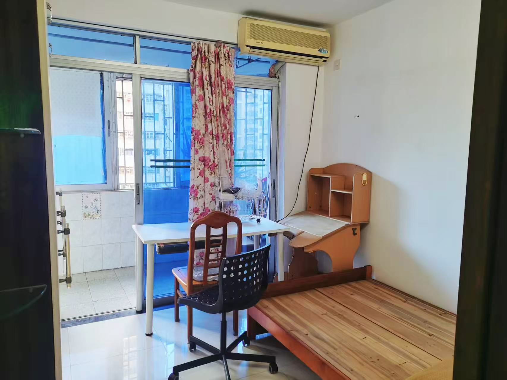 富成大厦 3室2厅1卫 2500.0元/月 富成大厦 3室2厅1卫 2500.0元/月室内图