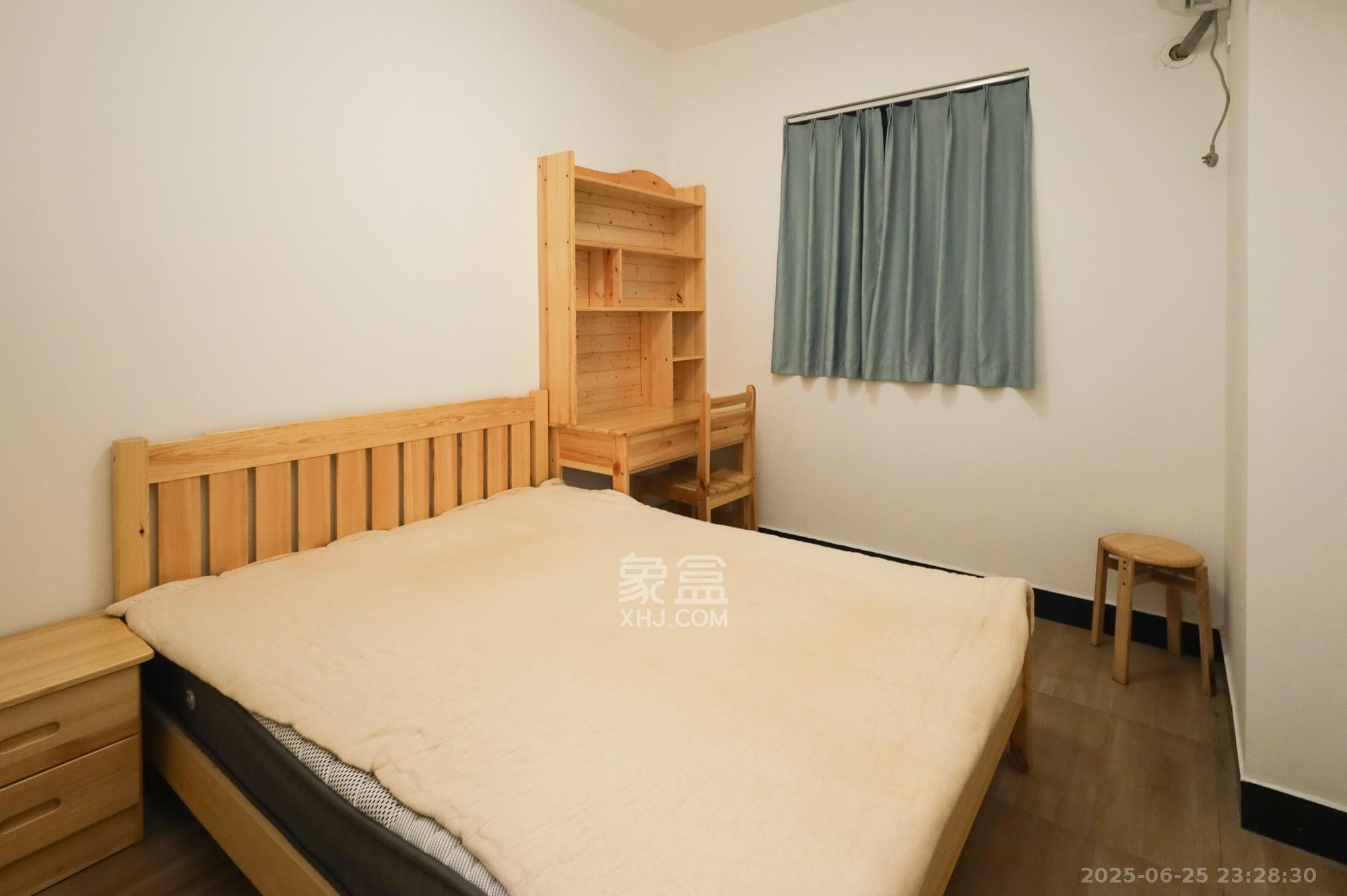 东原启城  2室2厅1卫   55.00万卧室