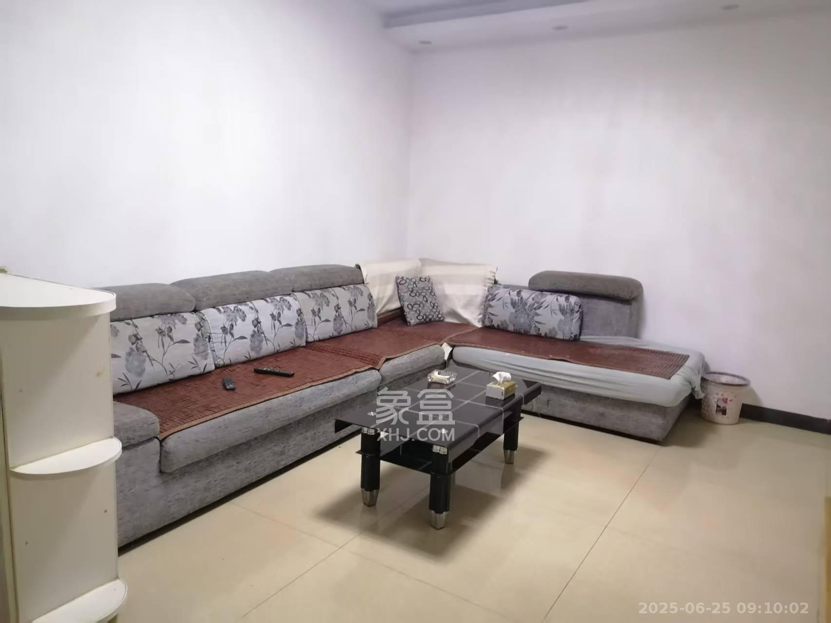 深业睿城  3室2厅1卫   1800.00元/月室内图