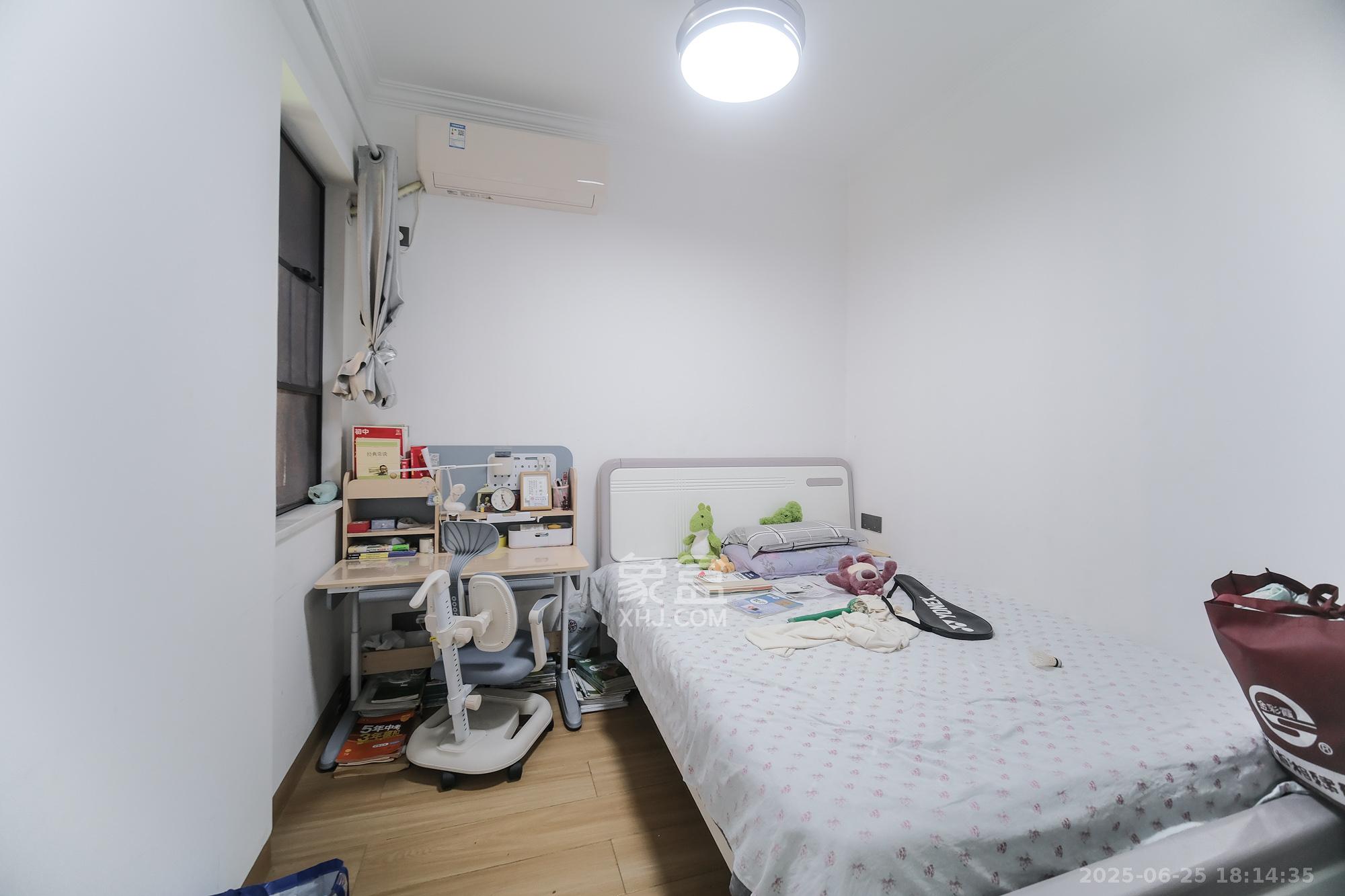 星雅美辰  3室2厅2卫    88.0万 星雅美辰  3室2厅2卫    88.0万卧室