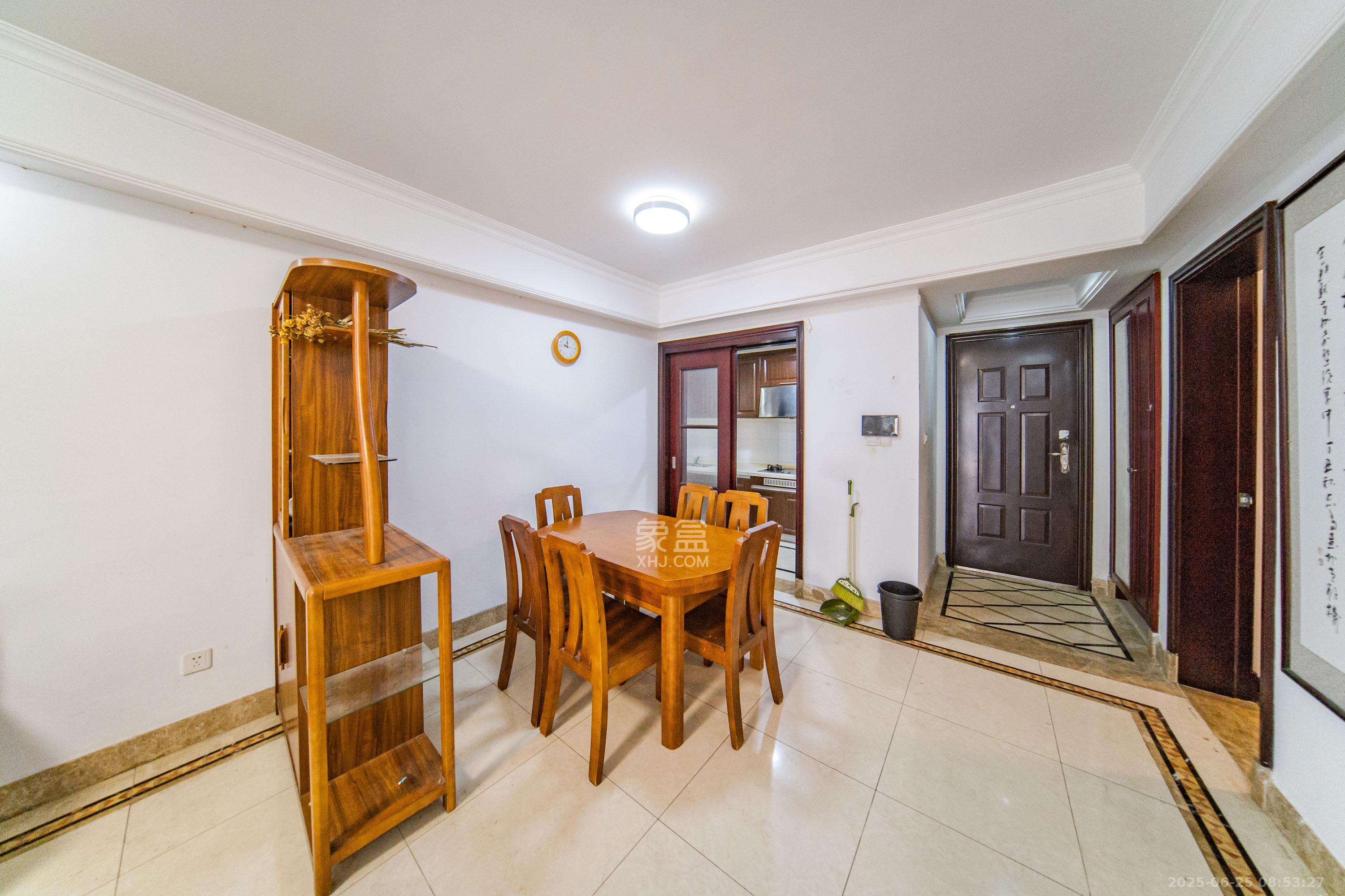 中海国际一期 3室2厅2卫 1800.0元/月 中海国际一期 3室2厅2卫 1800.0元/月室内图