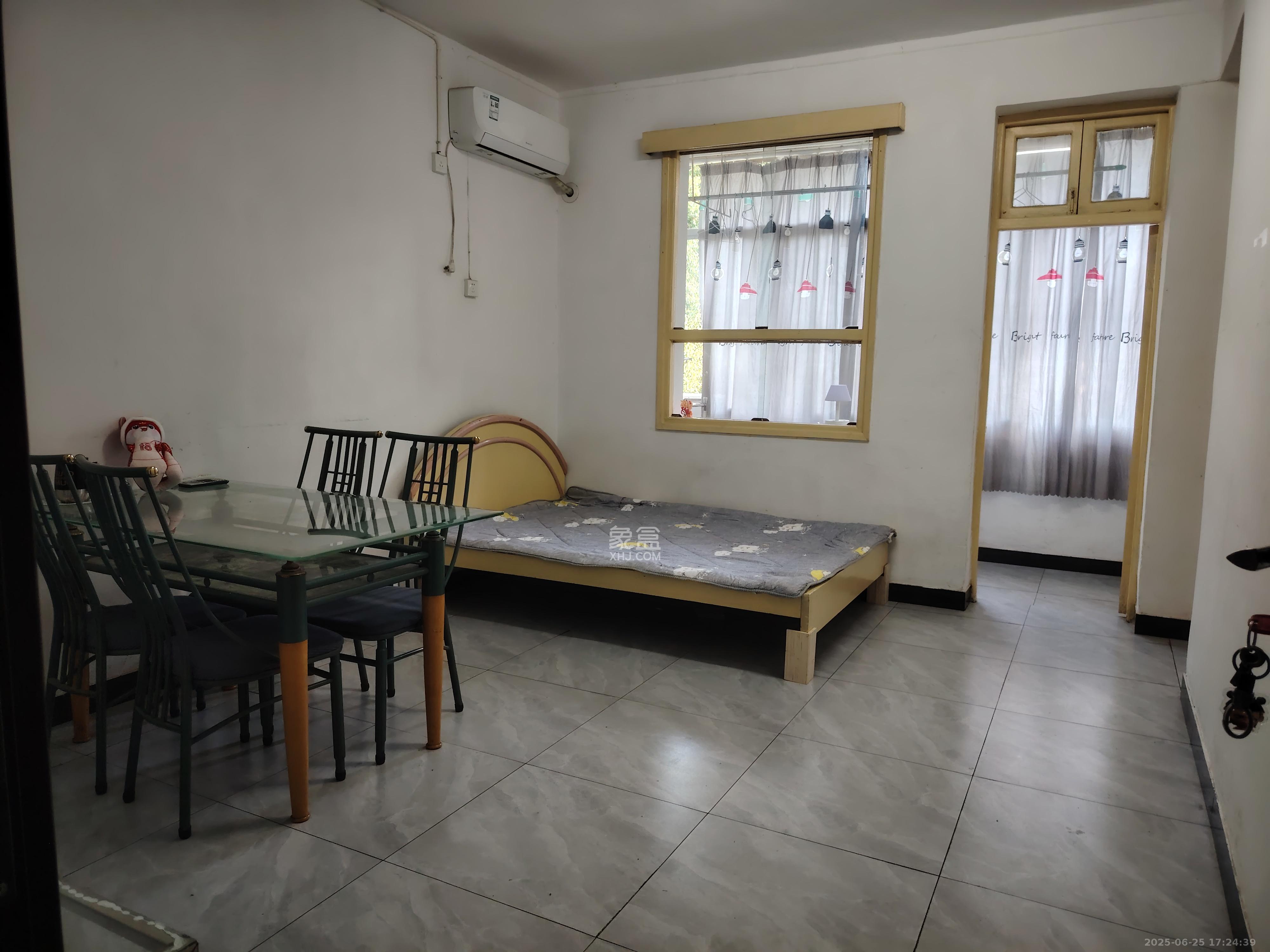 军属新村 2室0厅1卫 1400.0元/月 军属新村 2室0厅1卫 1400.0元/月室内图