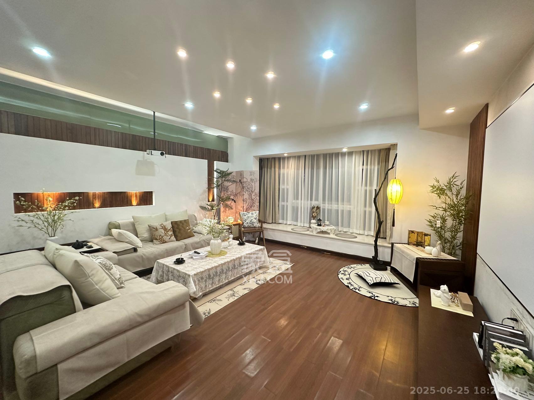 新世纪花苑  3室2厅2卫    7888.0元/月 新世纪花苑  3室2厅2卫    7888.0元/月室内图