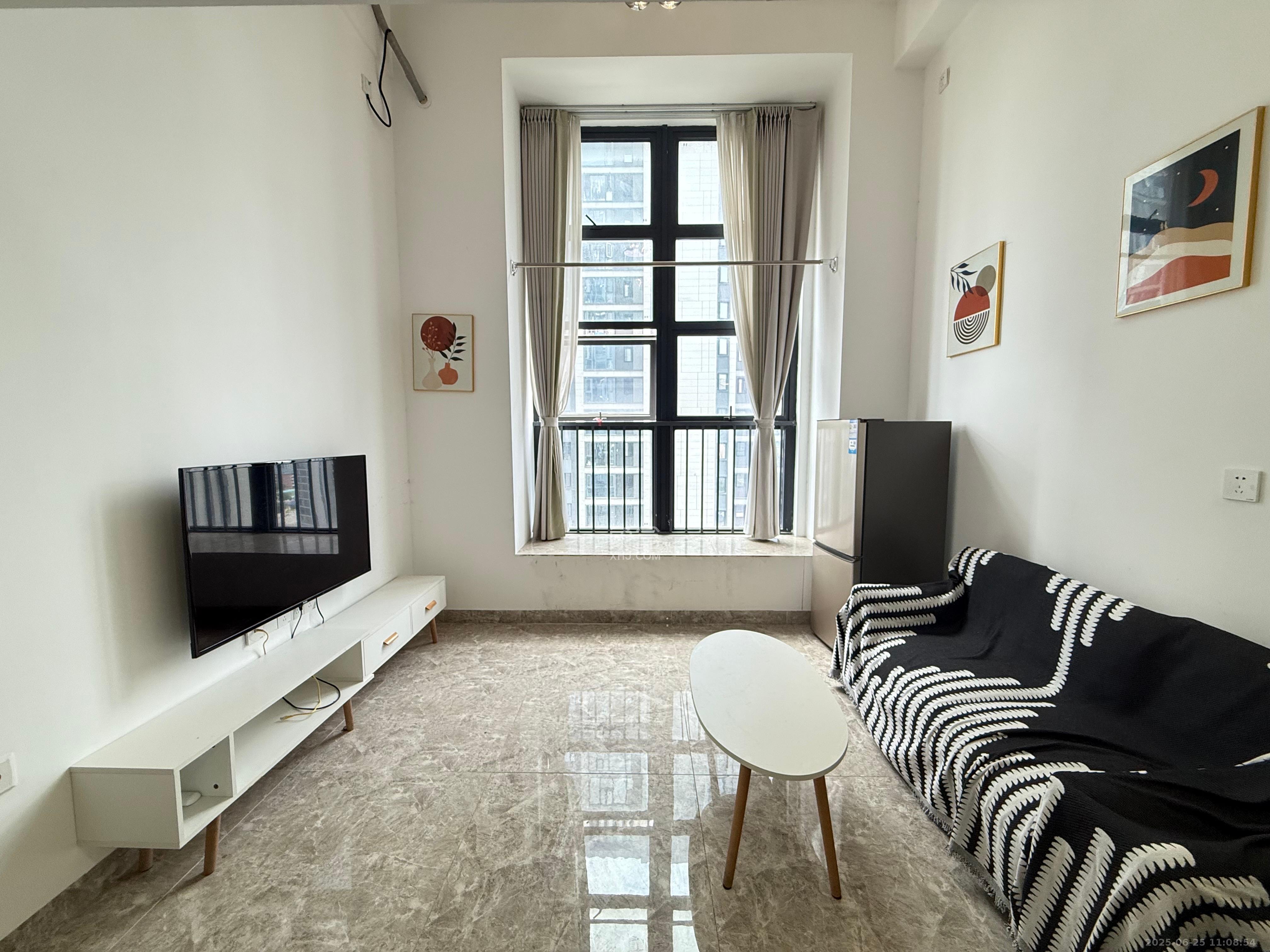 龙湖新壹城  1室0厅0卫    2200.0元/月 龙湖新壹城  1室0厅0卫    2200.0元/月室内图